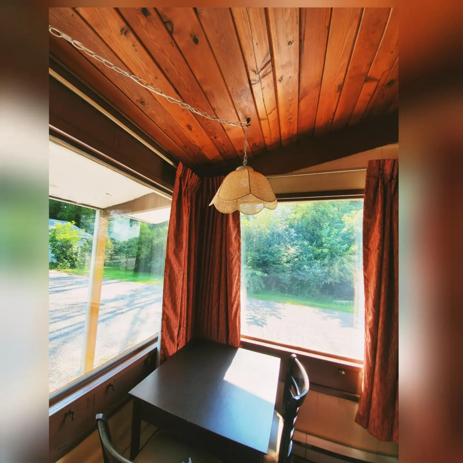 King Room in The Crossroads Motel King Room in The Crossroads Motel