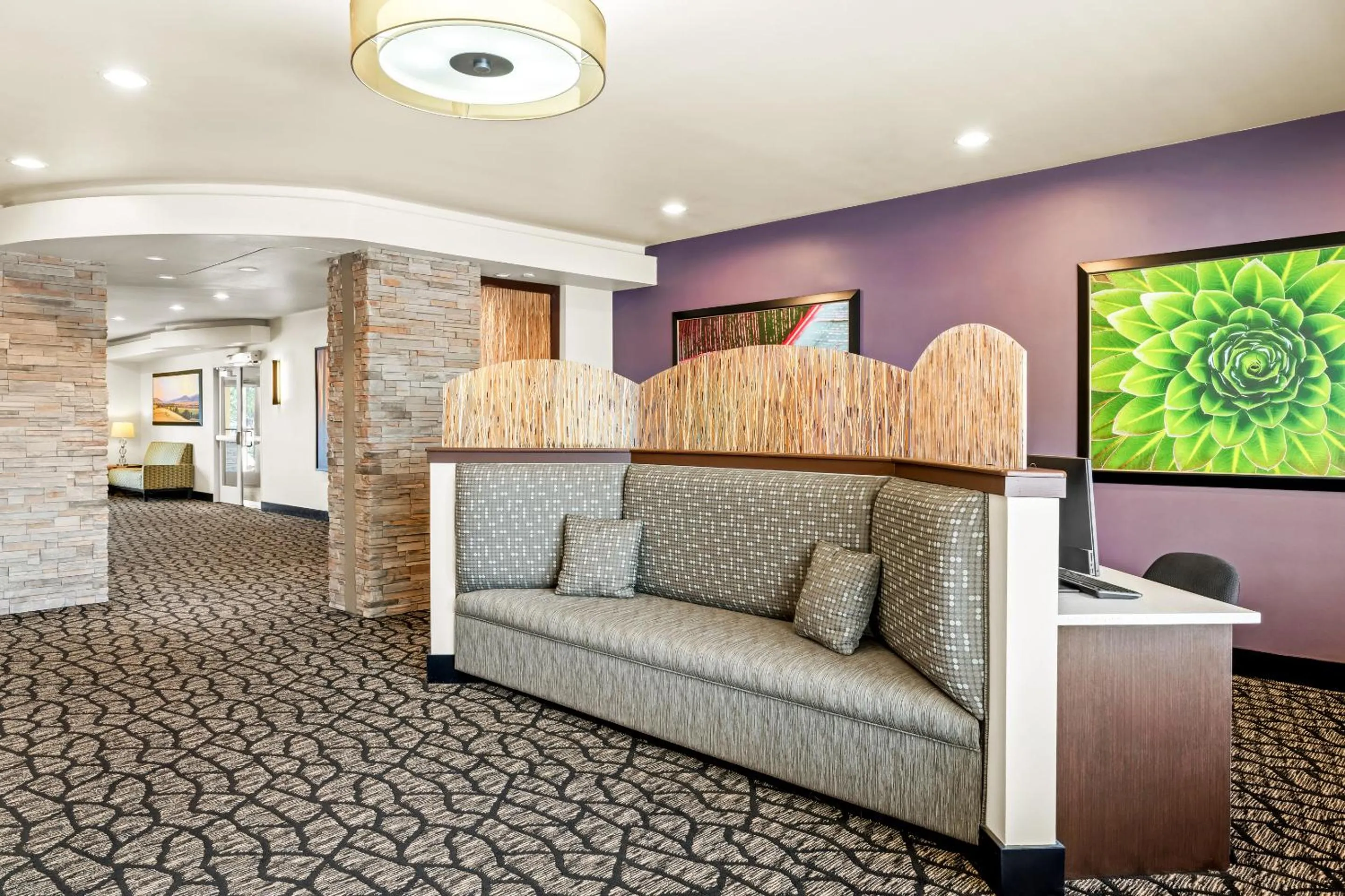 Lobby or reception in Ledgestone Suites Hotel Vernal