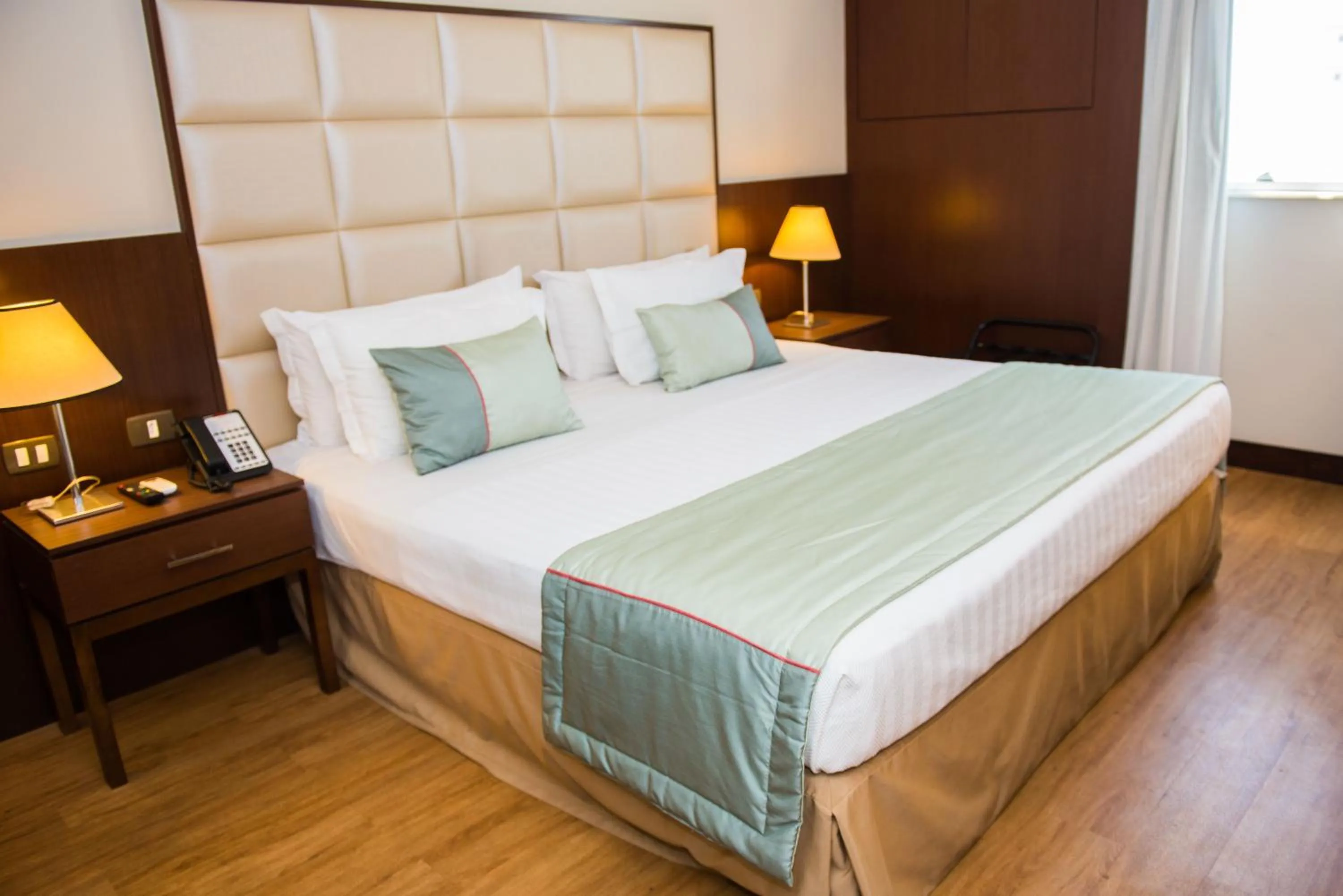 Bed in Royal Atlântica Macaé Hotel