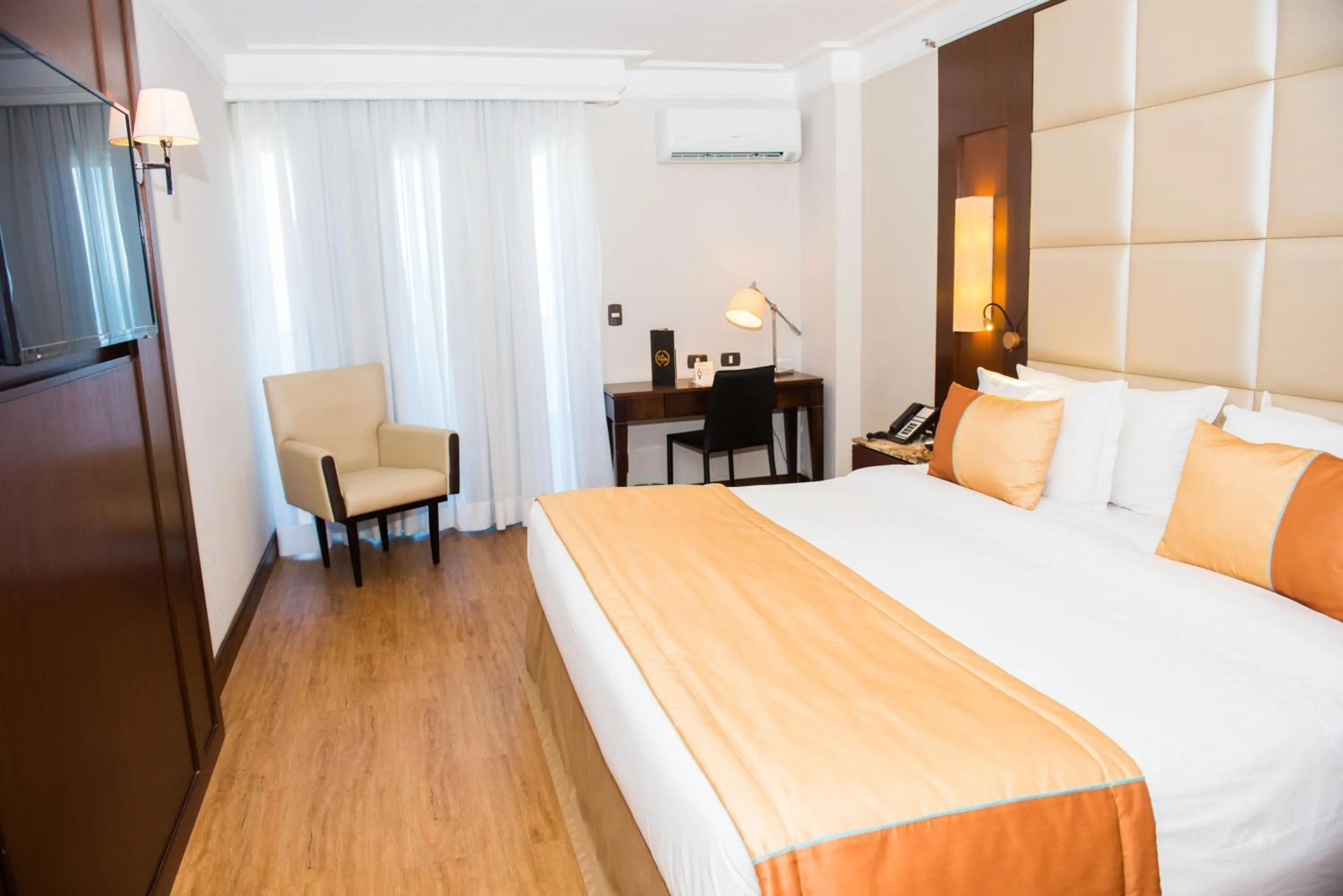 Bed in Royal Atlântica Macaé Hotel