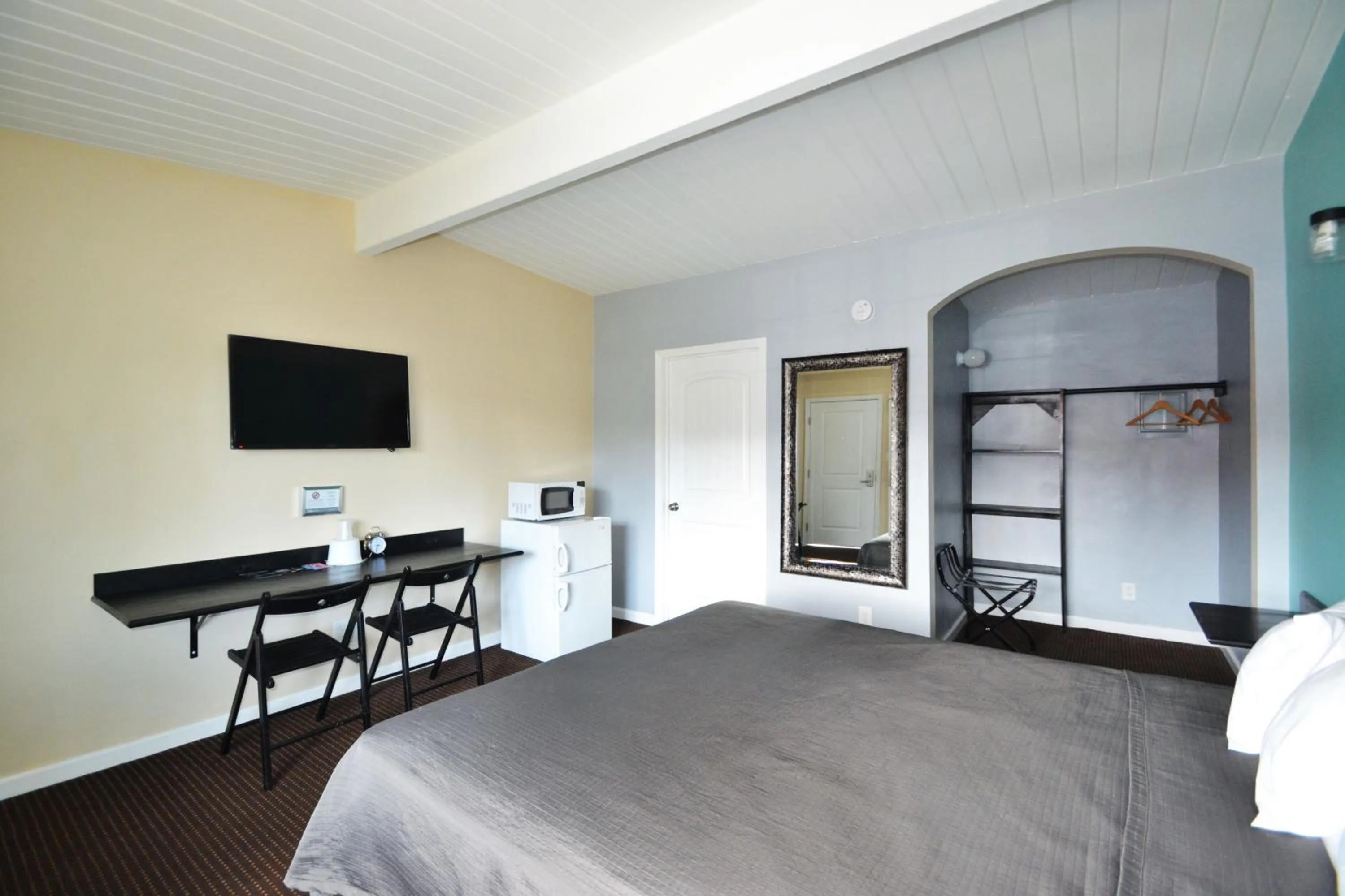 Bed in Lodge at 32nd