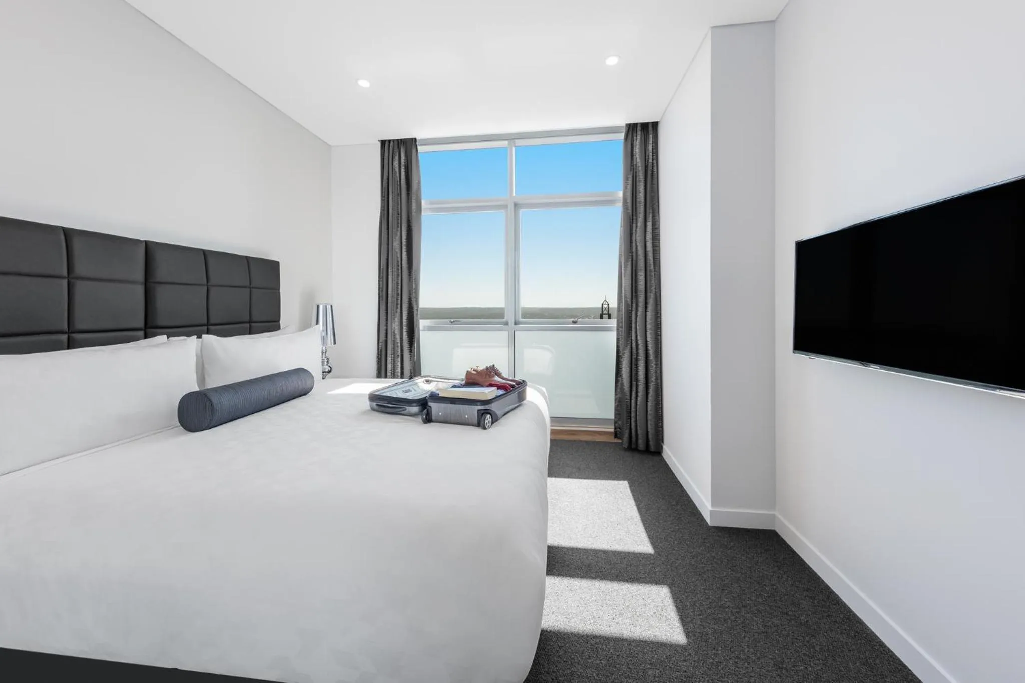 Bed in Meriton Suites Chatswood