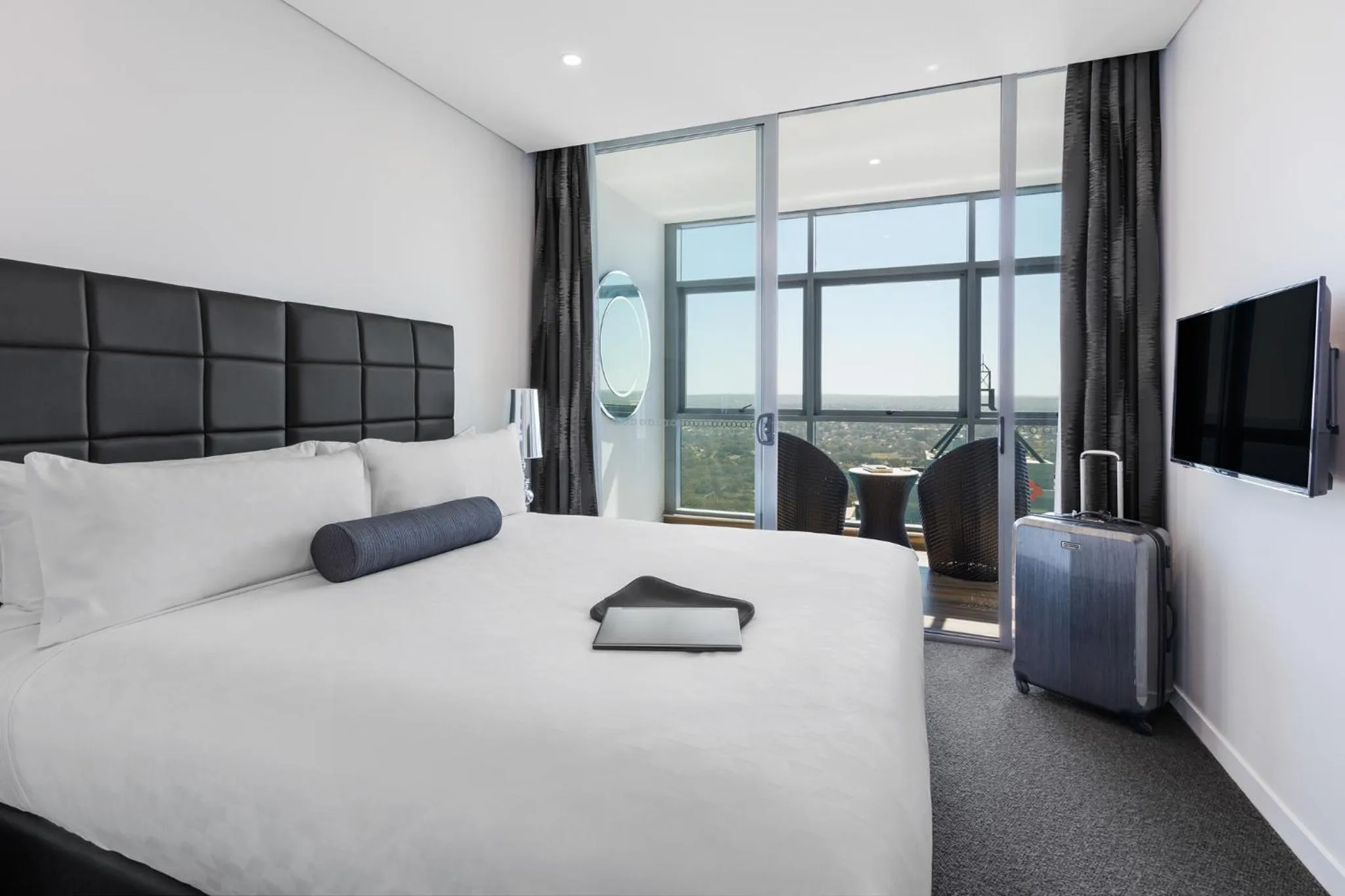 Bed in Meriton Suites Chatswood