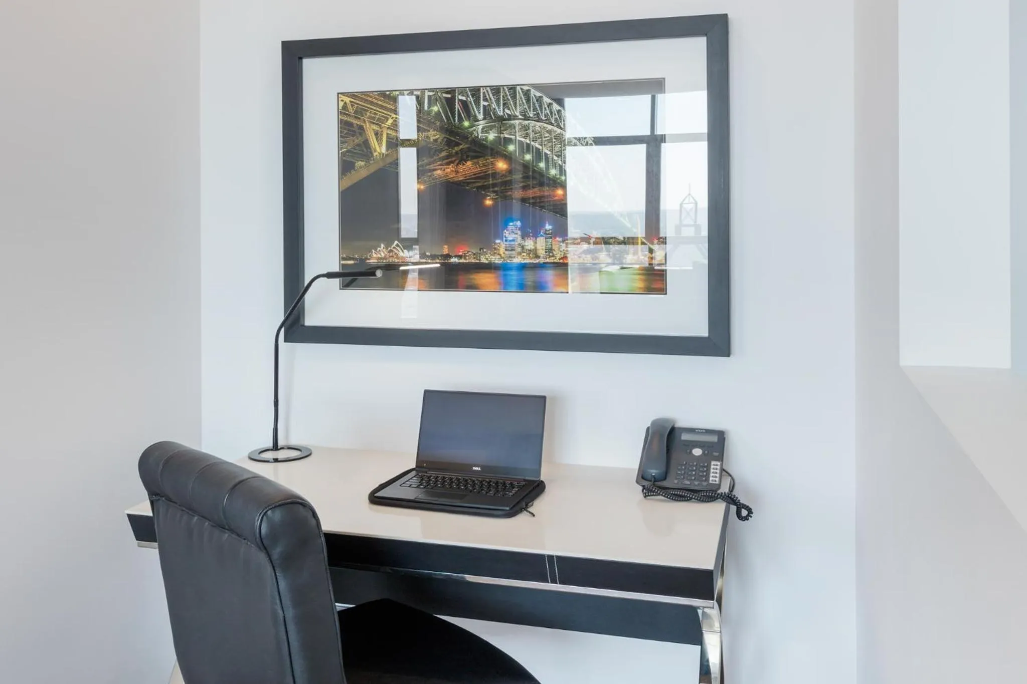 Business facilities in Meriton Suites Chatswood