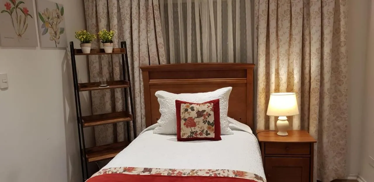 Photo of the whole room, Bed in Hotel Puerta del Lago