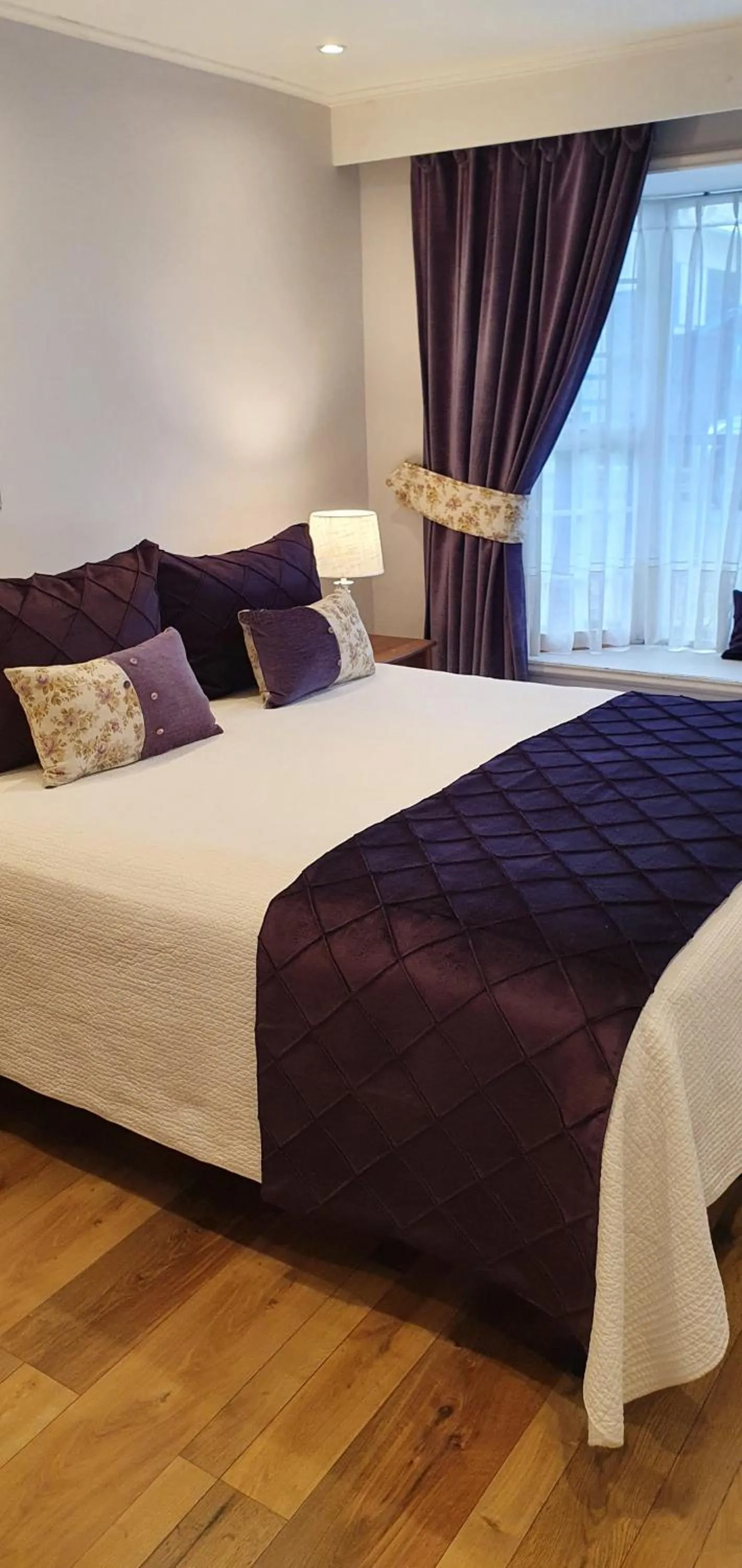 Bed in Hotel Puerta del Lago