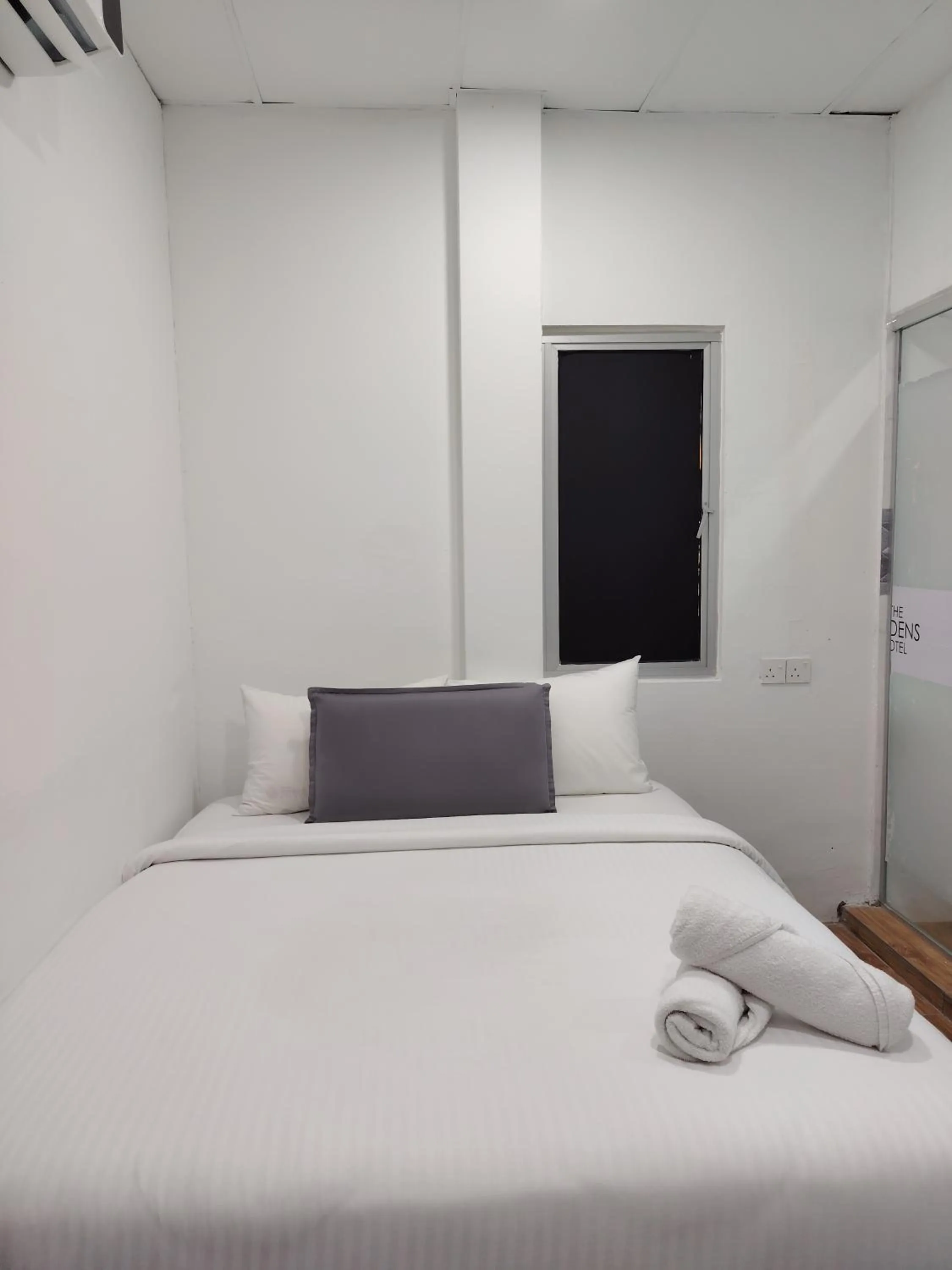 Bed in The Ardens Hotel - Pekan Nenas, Pontian