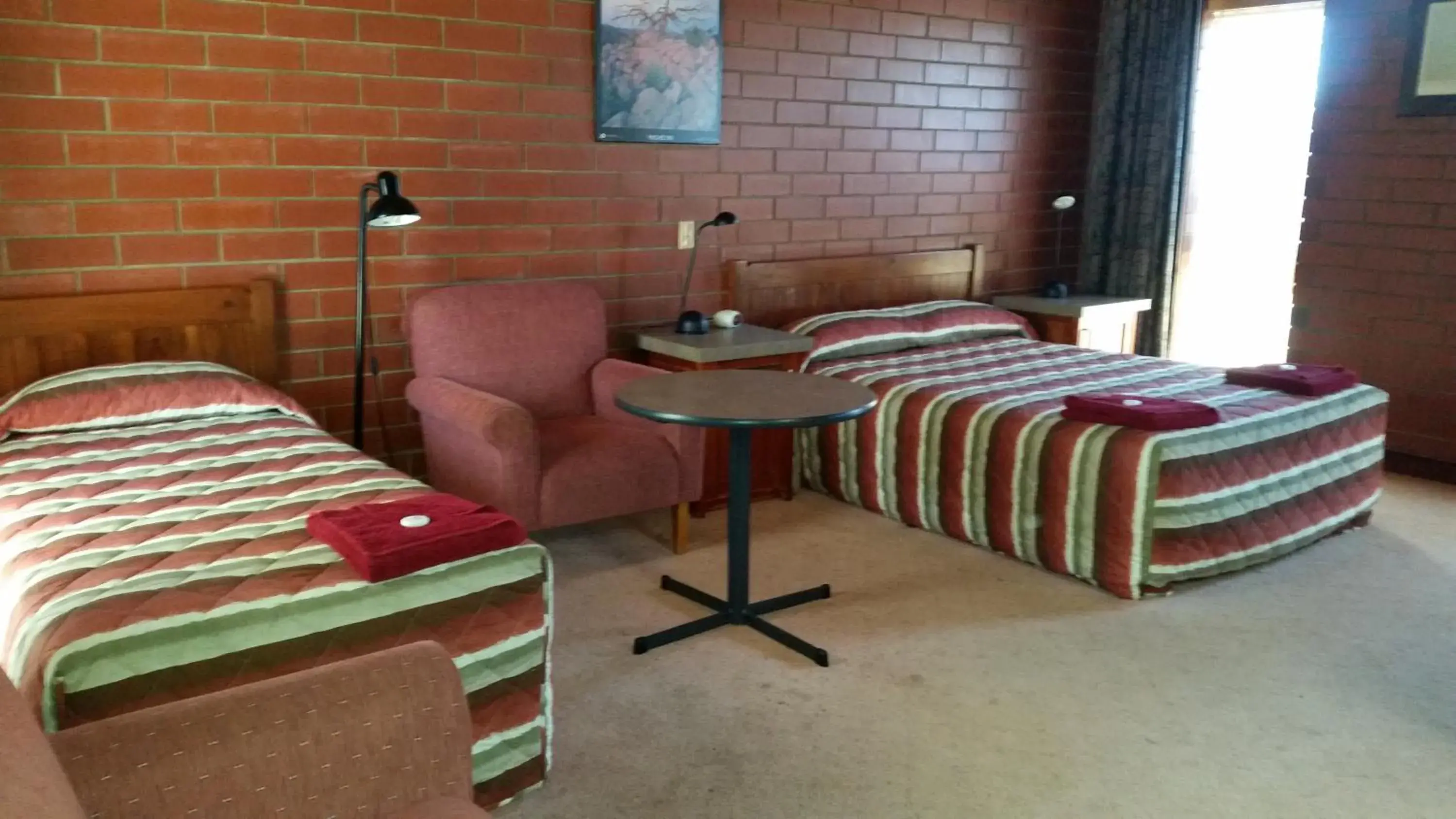 Deluxe Queen or Twin Room in Econo Lodge Port Augusta Deluxe Queen or Twin Room in Econo Lodge Port Augusta