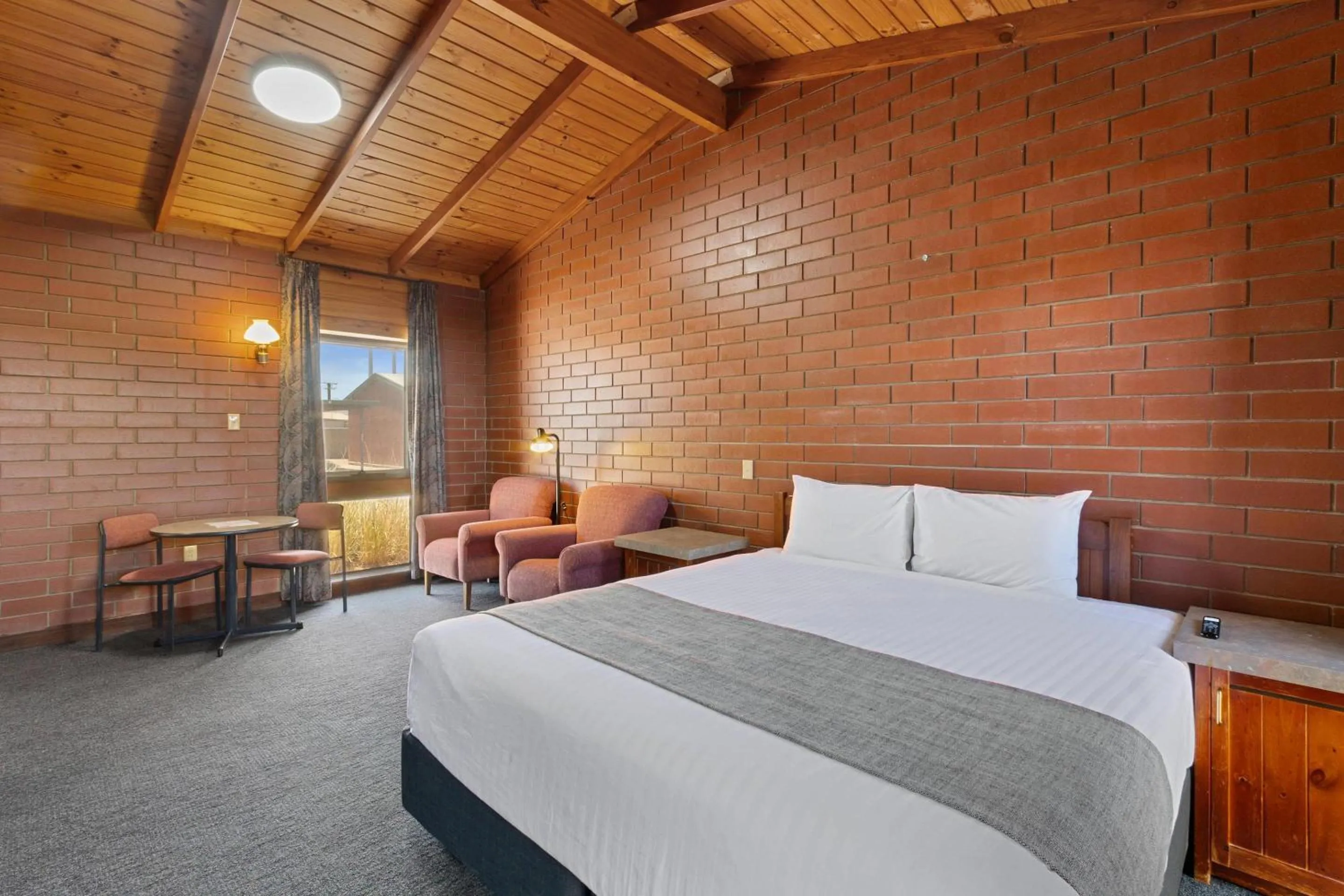 Bedroom, Bed in Econo Lodge Port Augusta