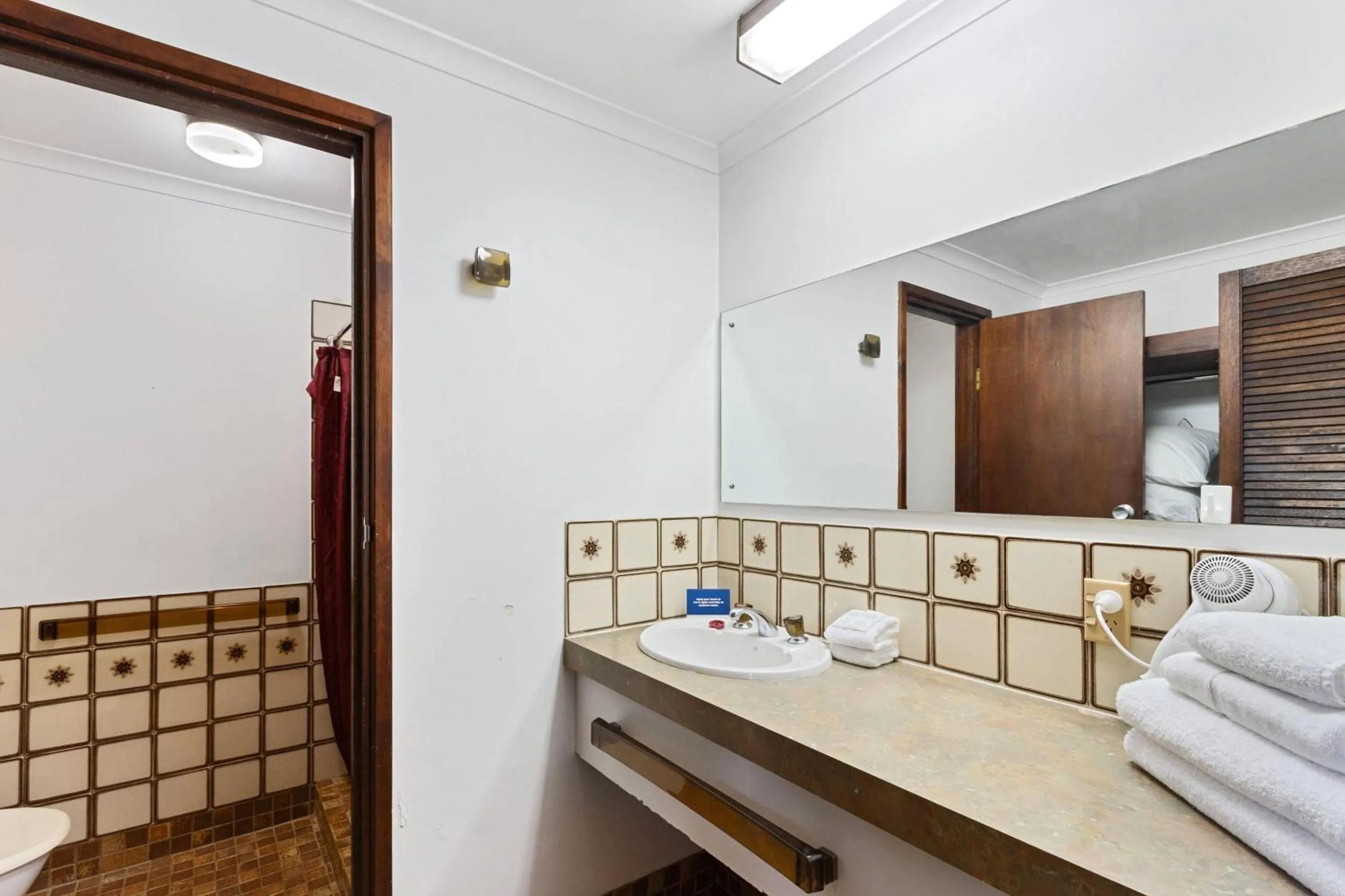 Bedroom, Bed in Econo Lodge Port Augusta