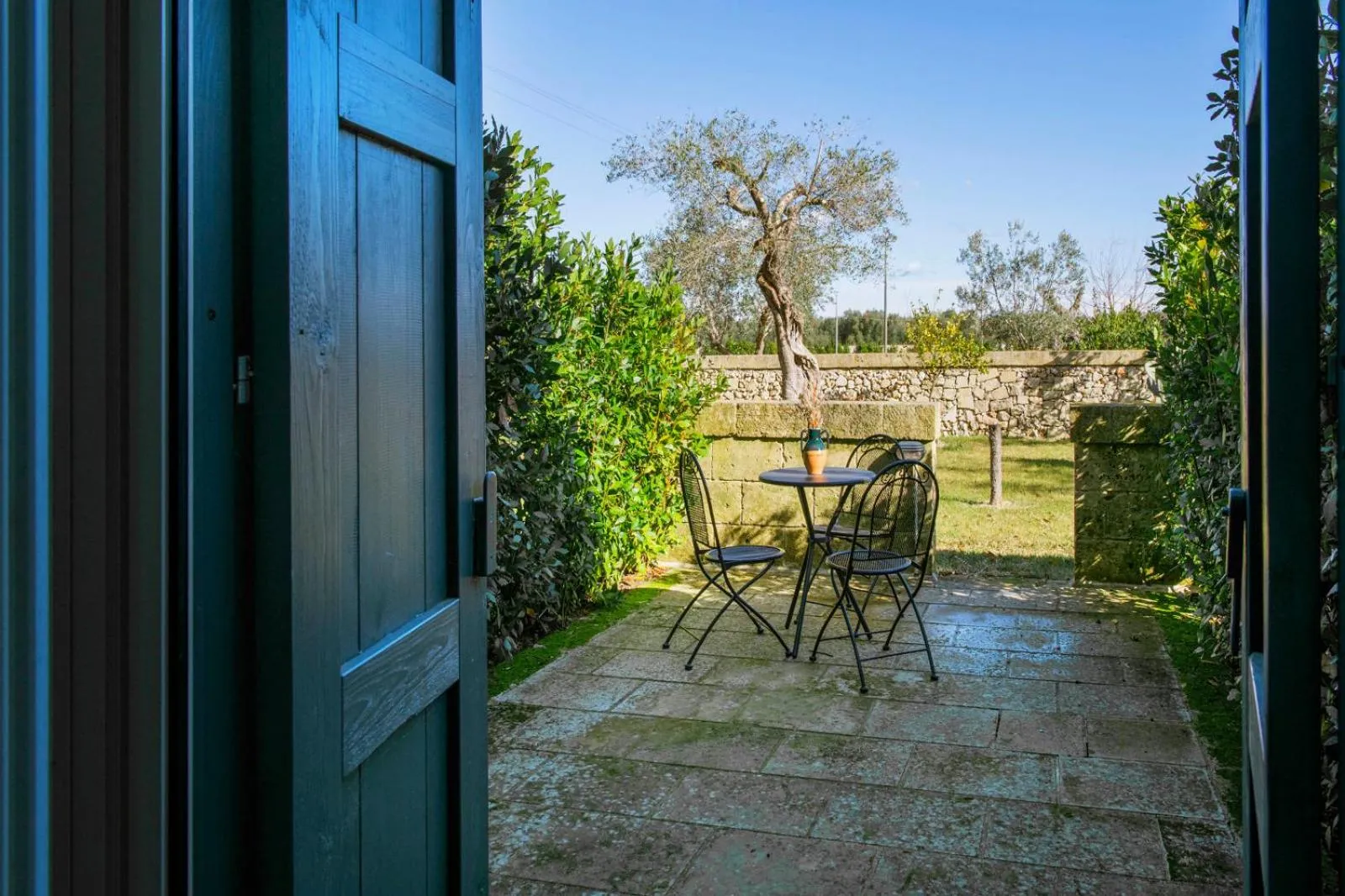 Garden view in Relais Tenuta Campì