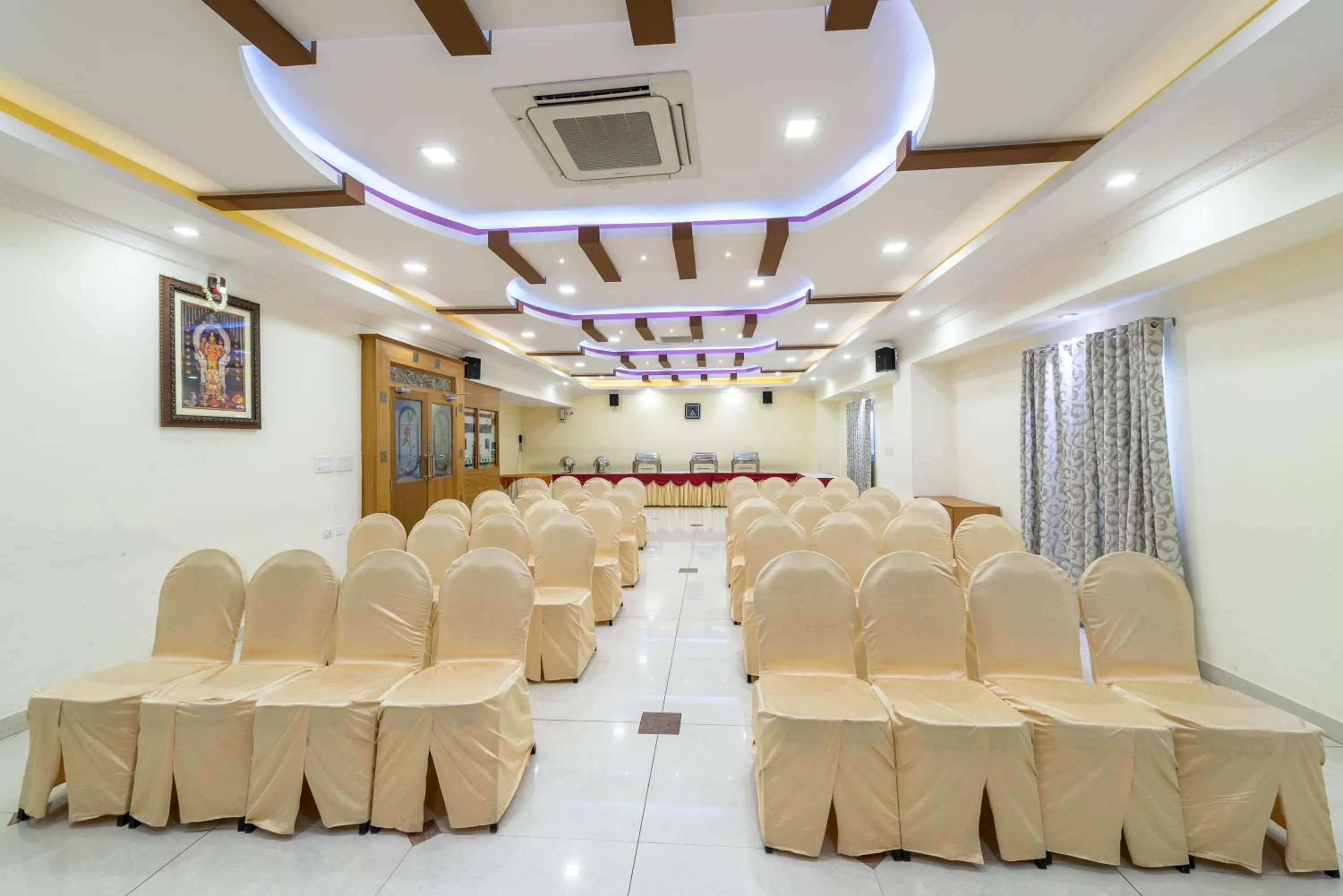 Banquet/Function facilities in Treebo Akshaya Lalbagh Inn