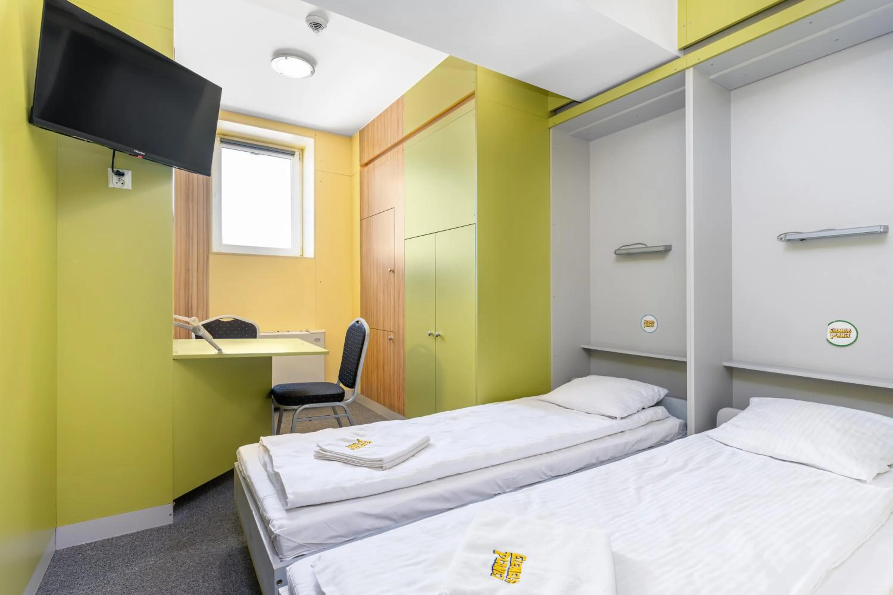 Bed in Elemels Planet