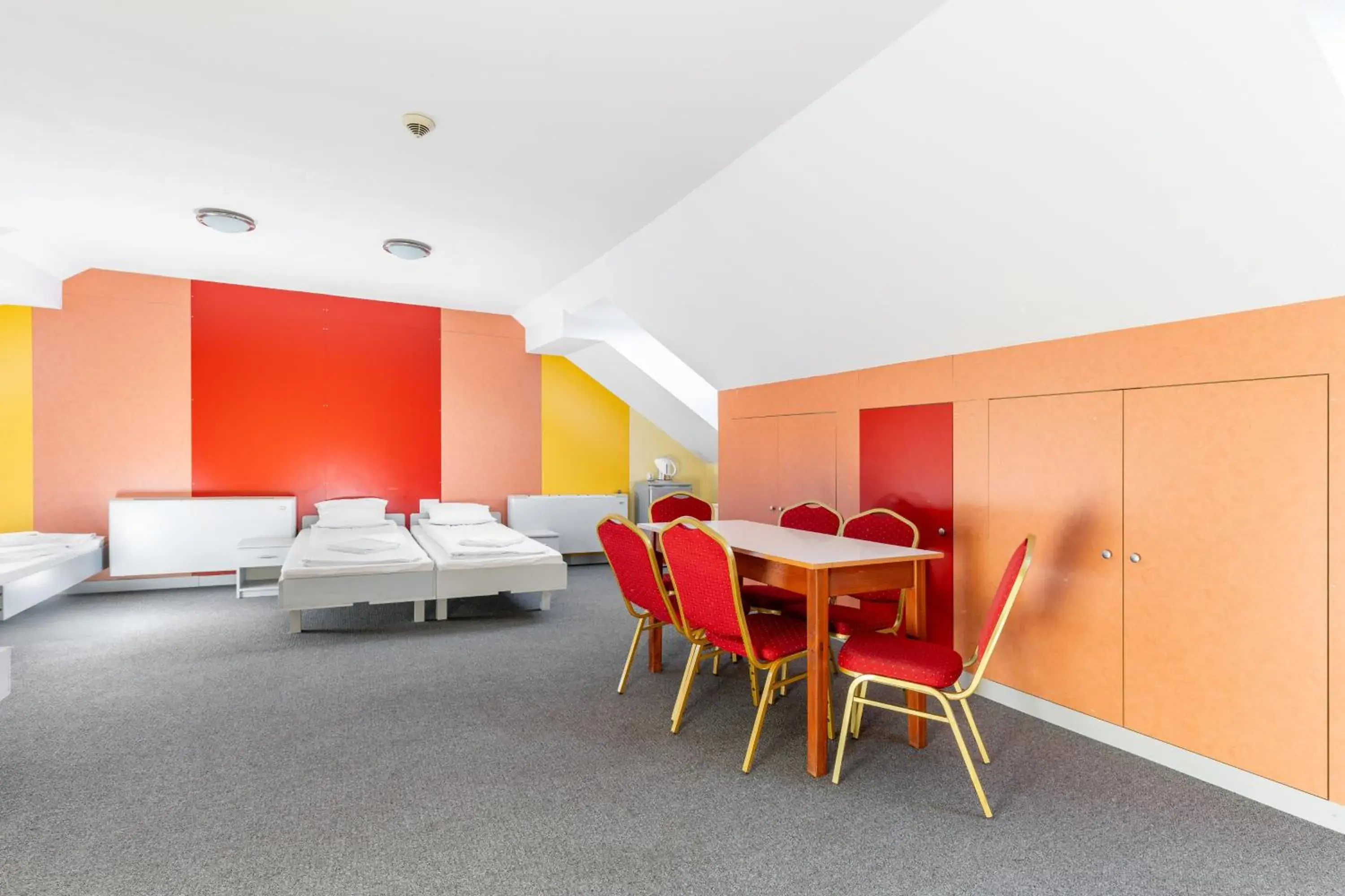 6-Bed Mixed Dormitory Room in Elemels Planet 6-Bed Mixed Dormitory Room in Elemels Planet