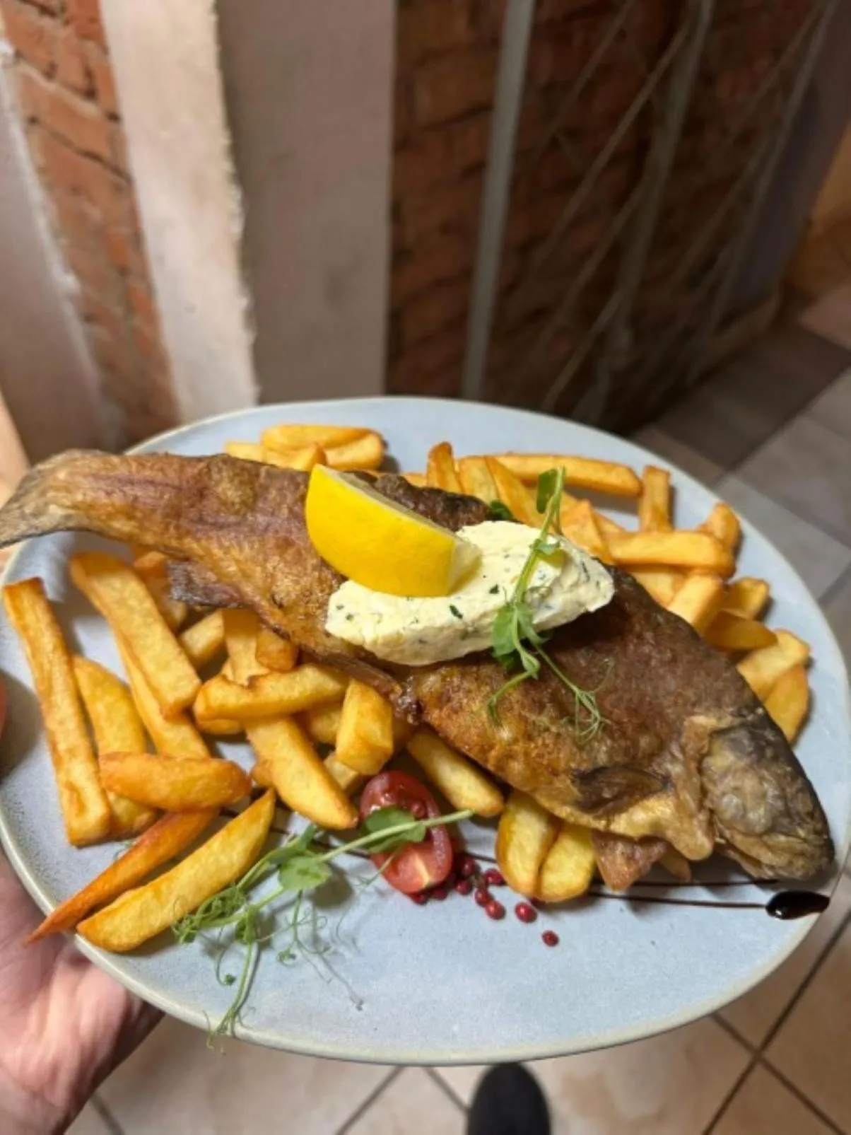 Restaurant/places to eat in Elemels Planet