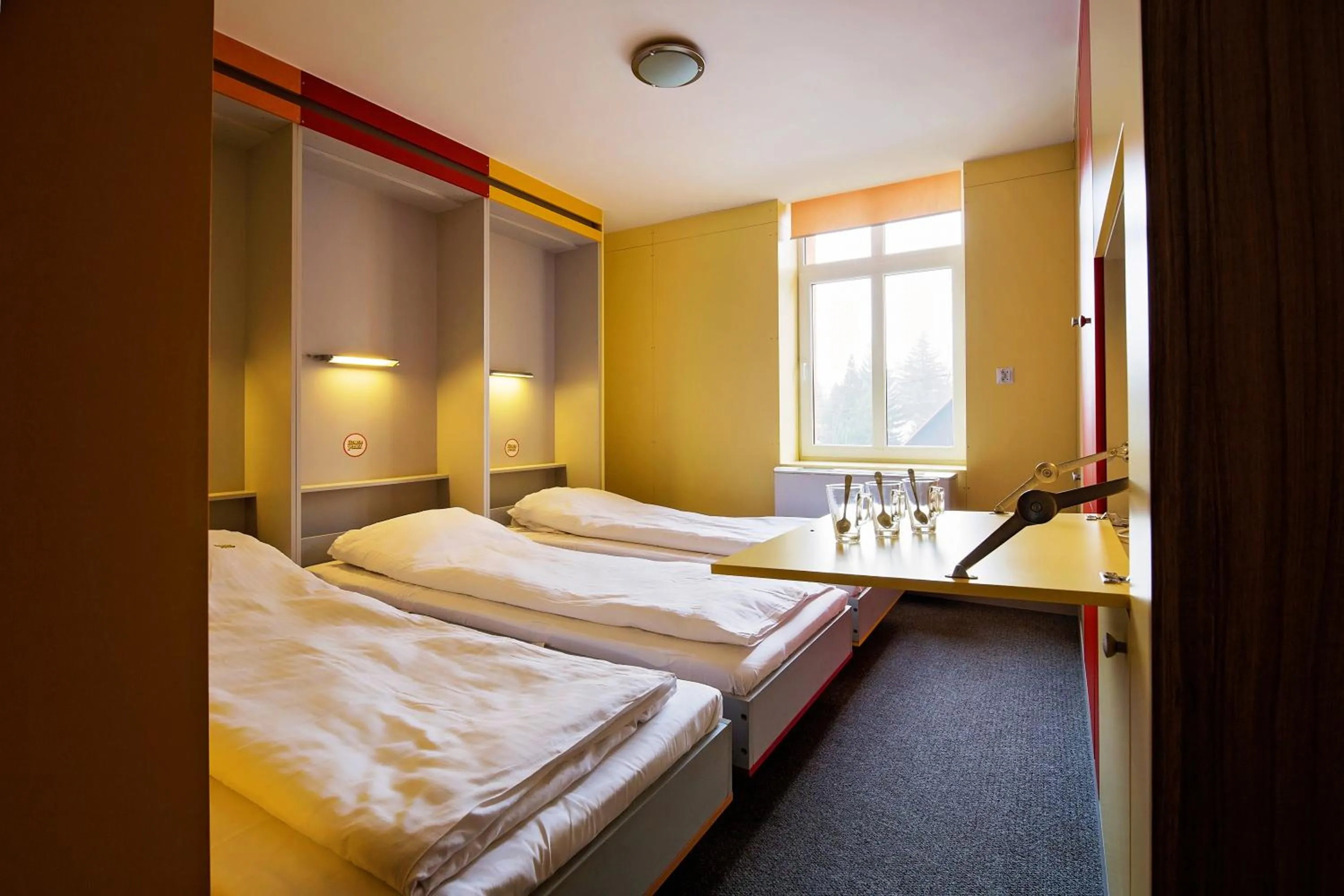 Bed in Elemels Planet