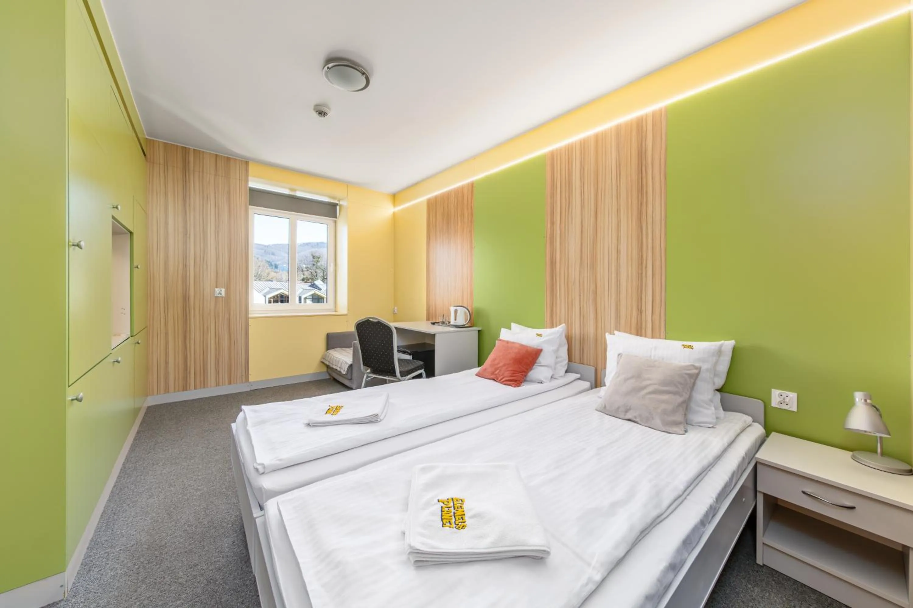 Bed in Elemels Planet