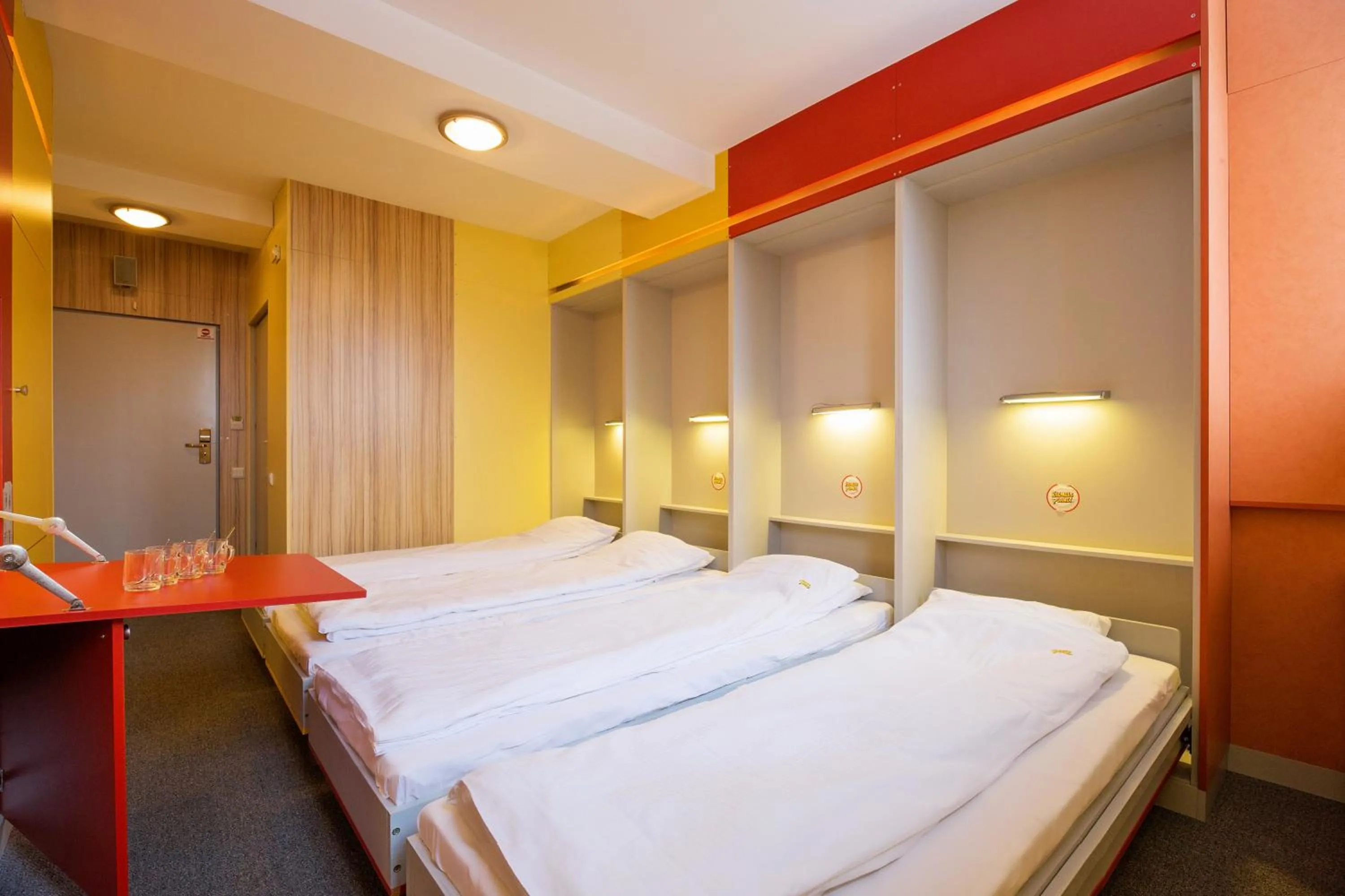 Other, Bed in Elemels Planet