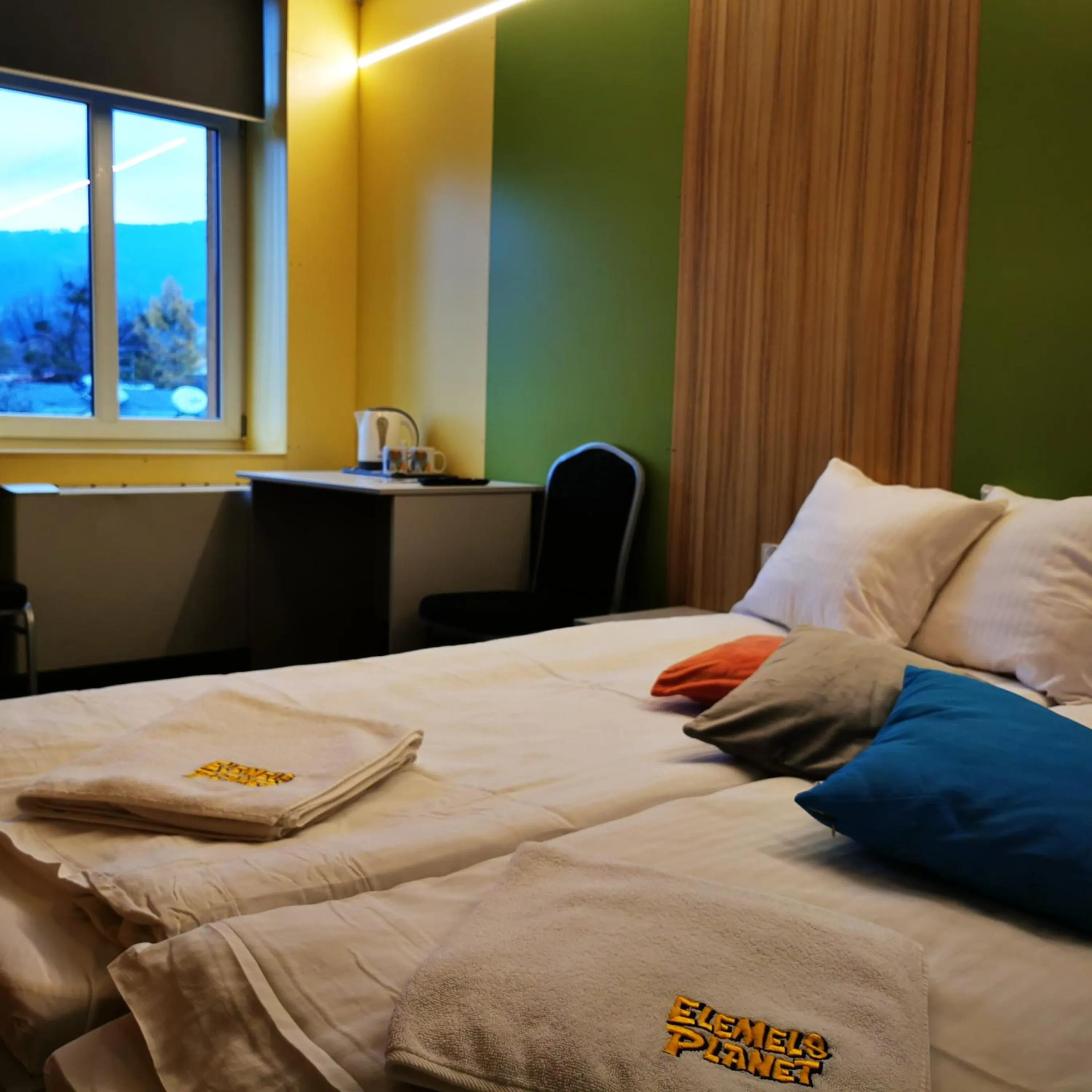 Bed in Elemels Planet