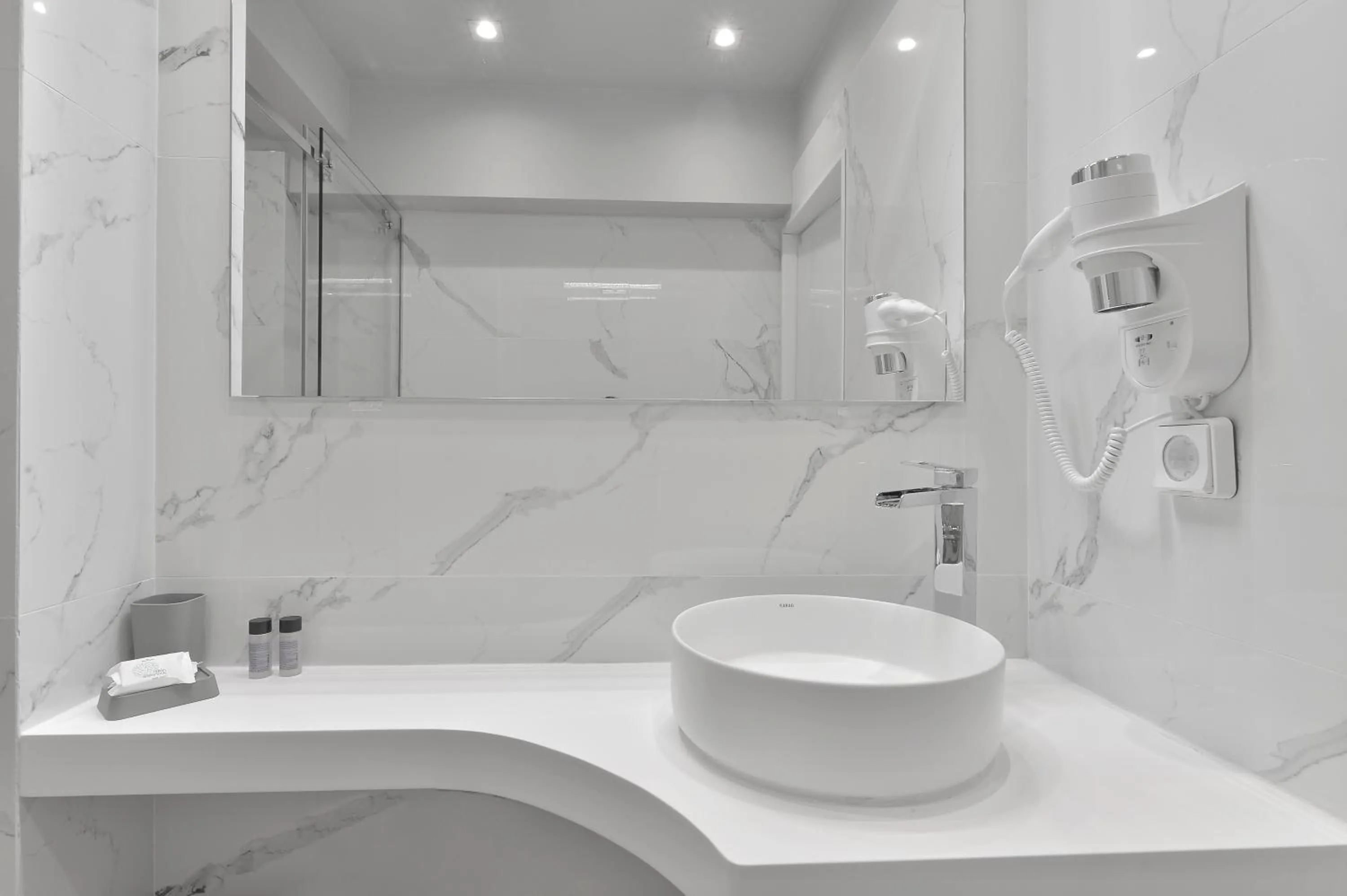 Bathroom in Alter Athens