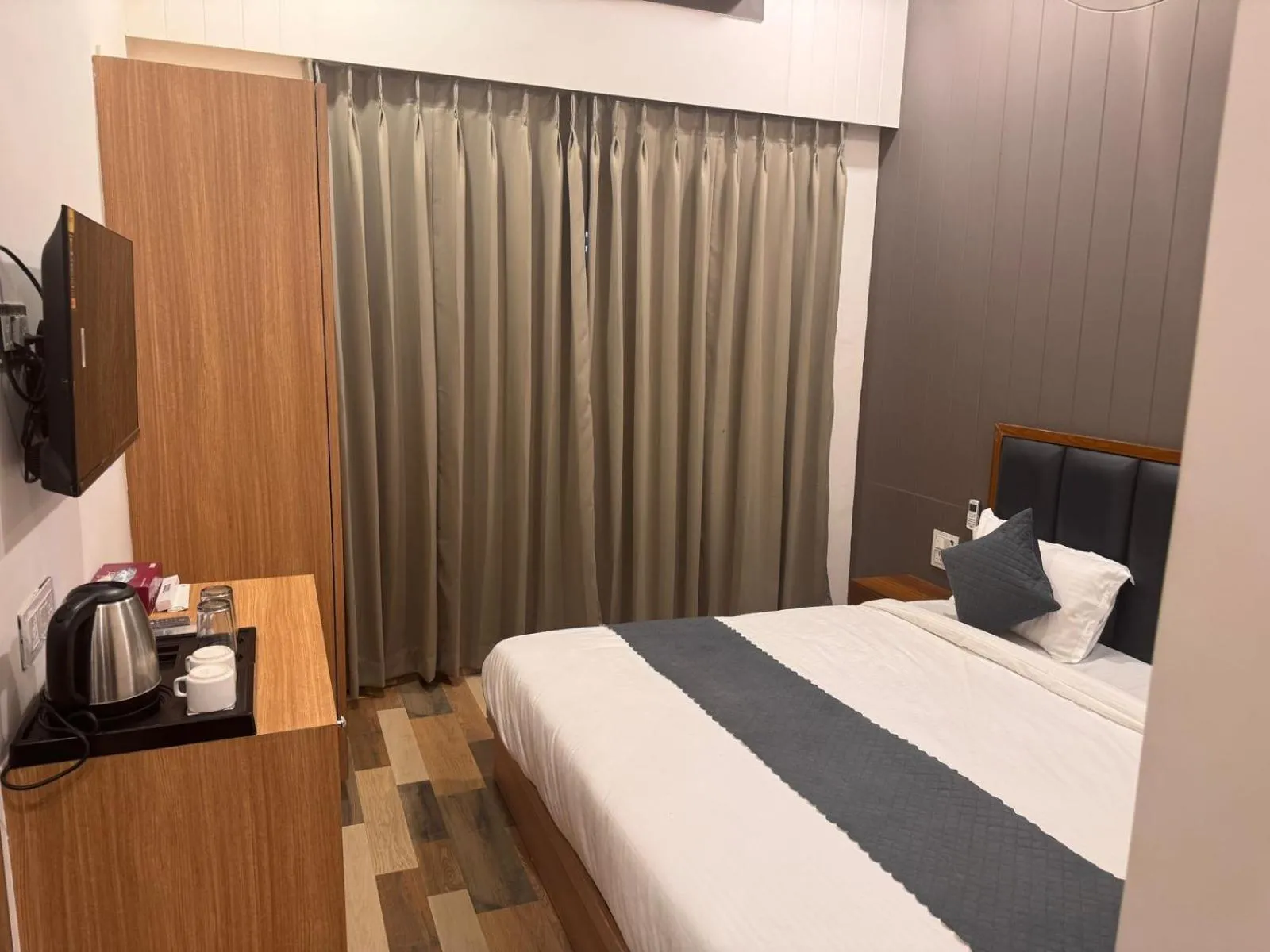 Bedroom, Bed in Hotel Skyland