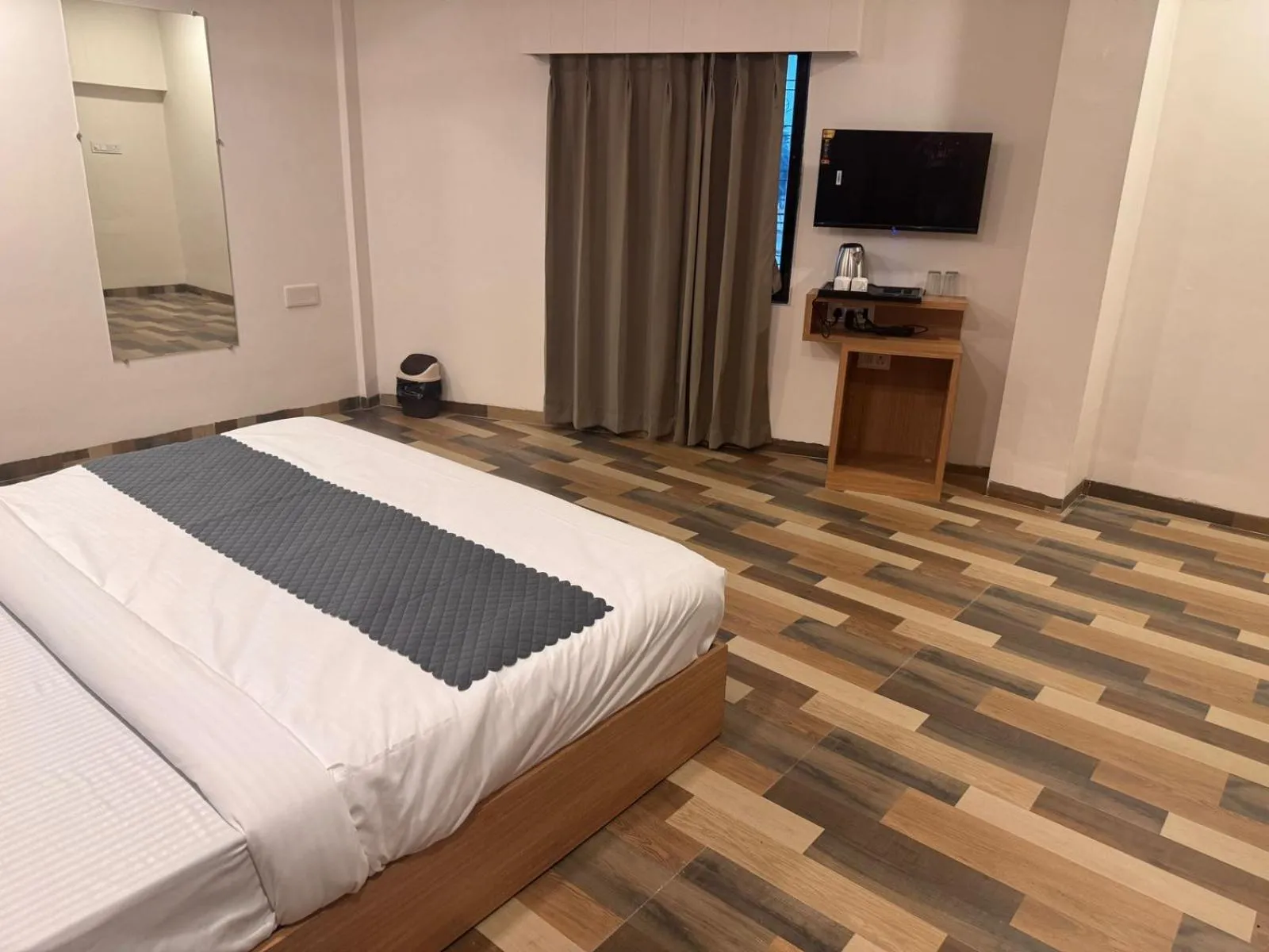 Photo of the whole room, Bed in Hotel Skyland