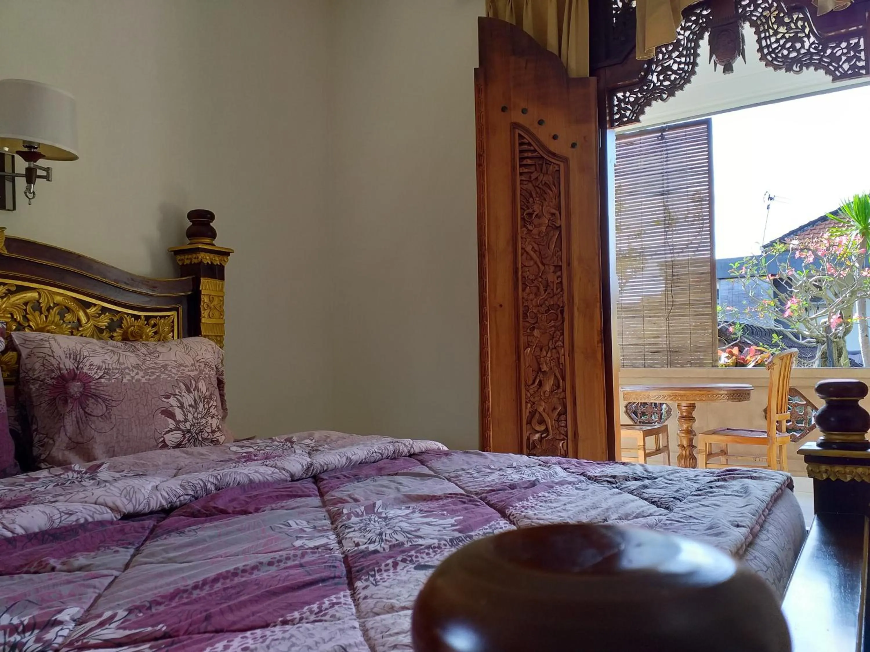 Bed in Puri Asri Bungalow Ubud