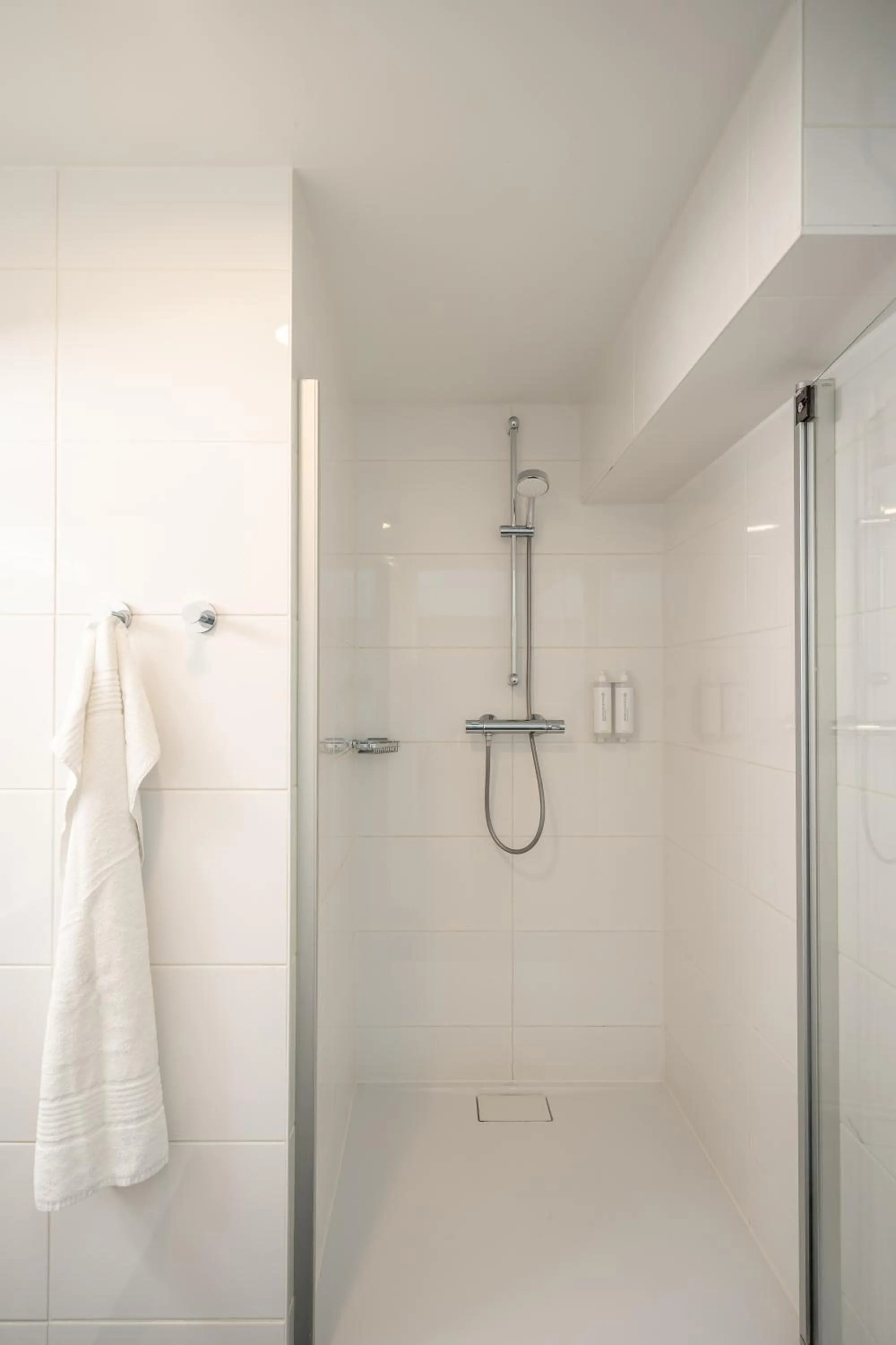 Shower in YAYS Amsterdam Salthouse Canal by Numa