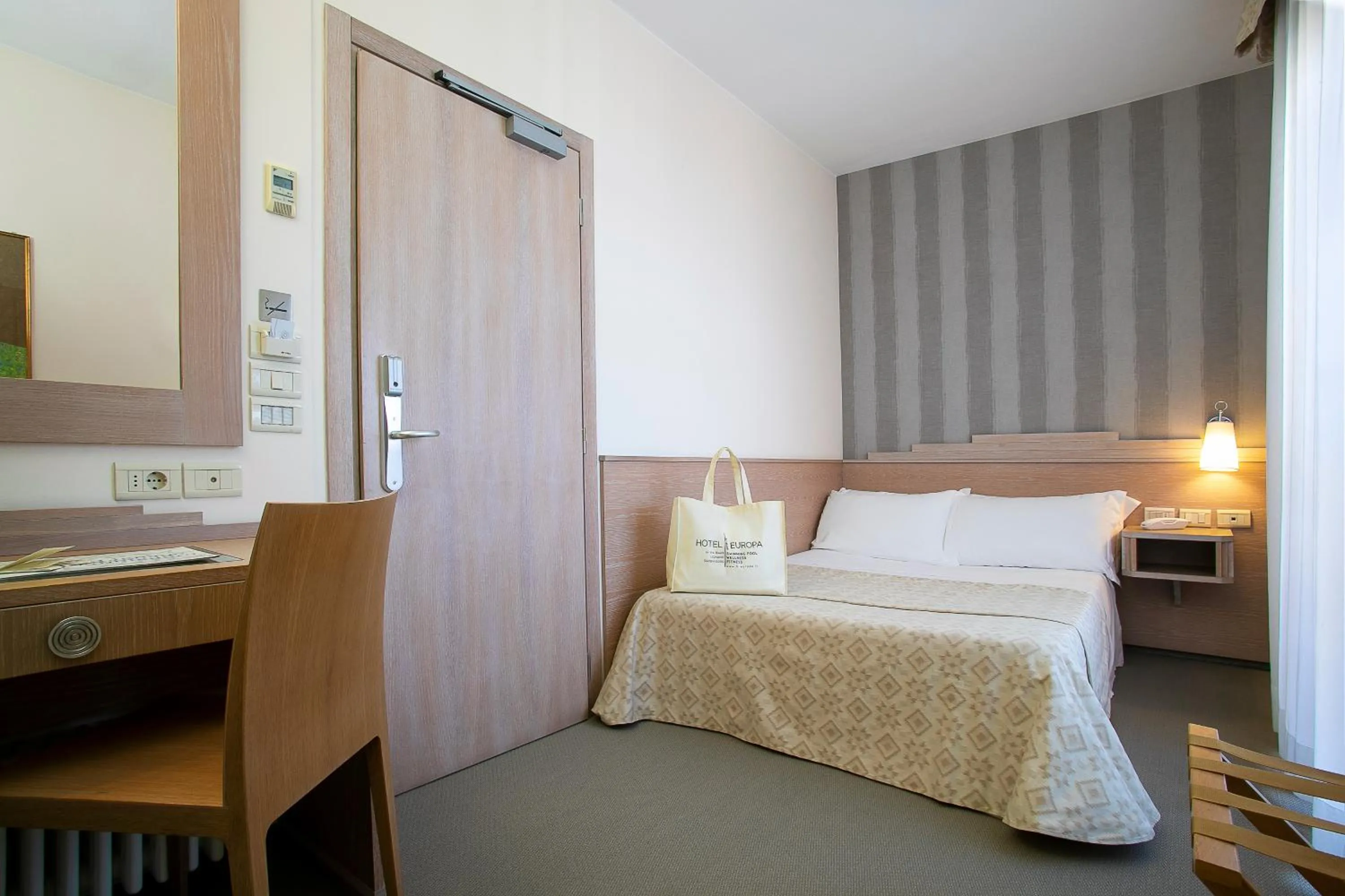 Bedroom, Bed in Hotel Europa Lignano