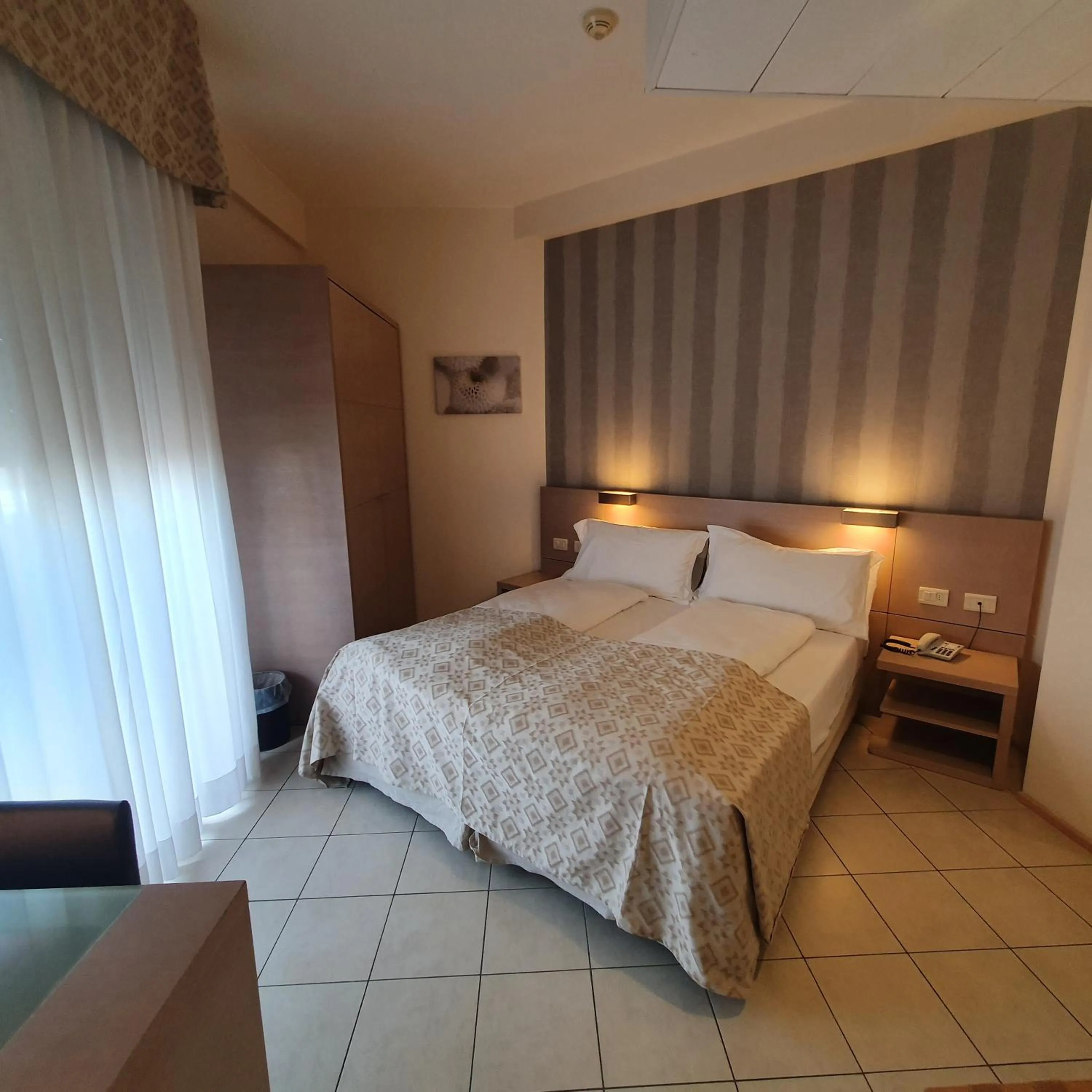 Bedroom, Bed in Hotel Europa Lignano