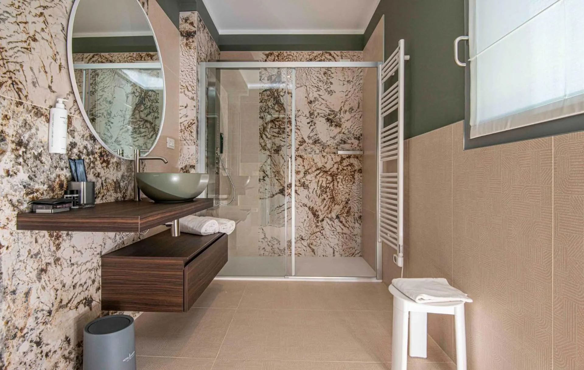 Shower in Hotel Europa Lignano