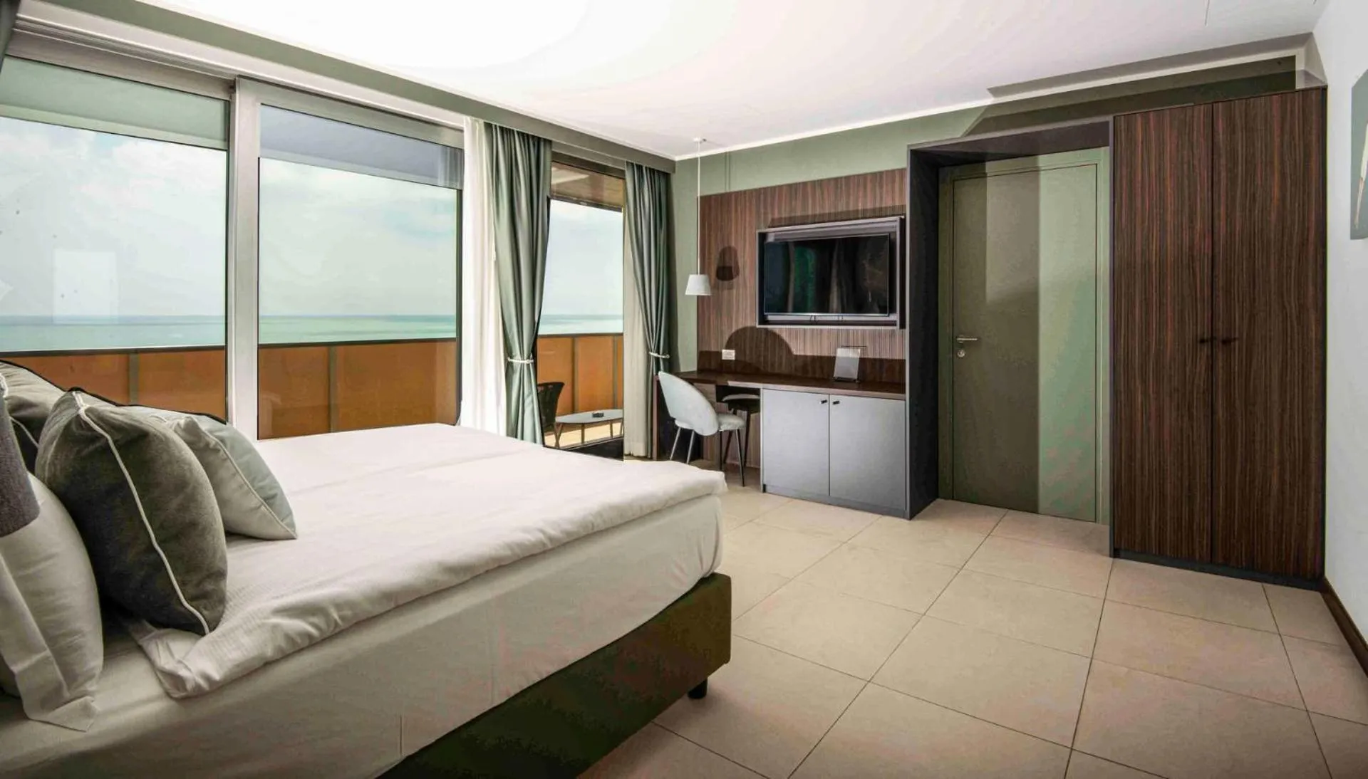 Photo of the whole room, Bed in Hotel Europa Lignano