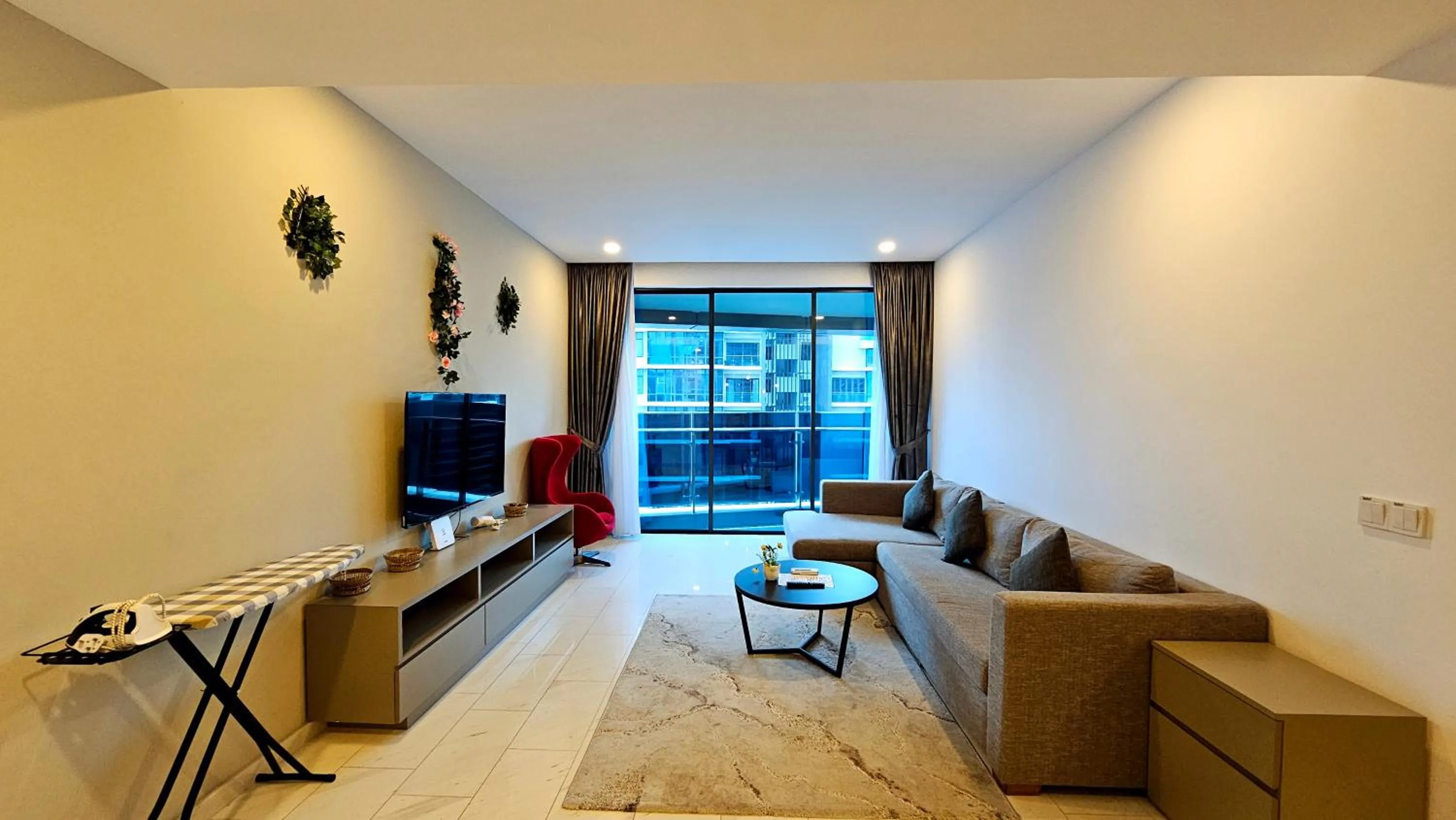 Communal lounge/ TV room in Crystal Service Suite At Eaton KLCC