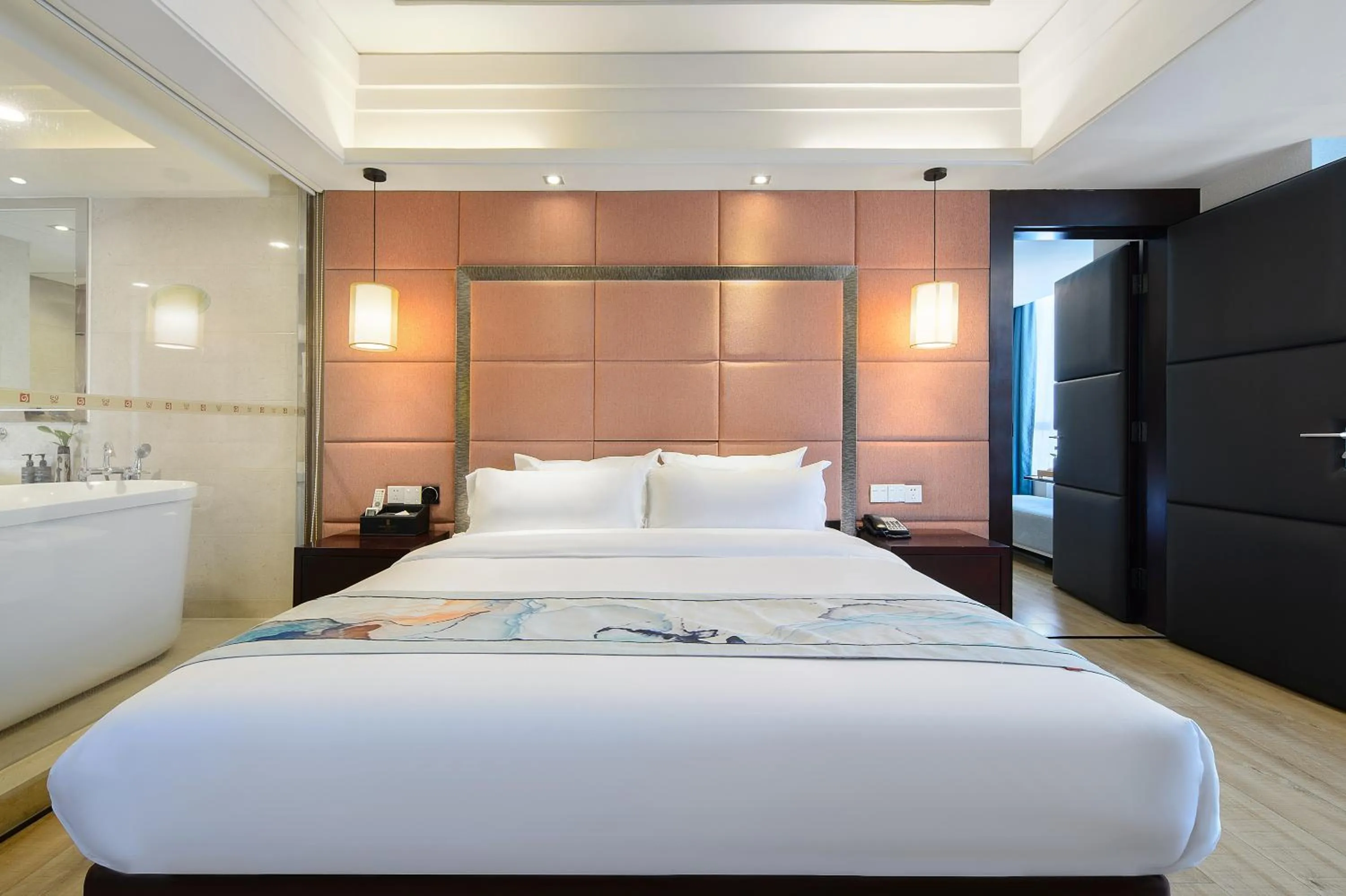 Bed in Foshan Rezen Select Pasonda Hotel