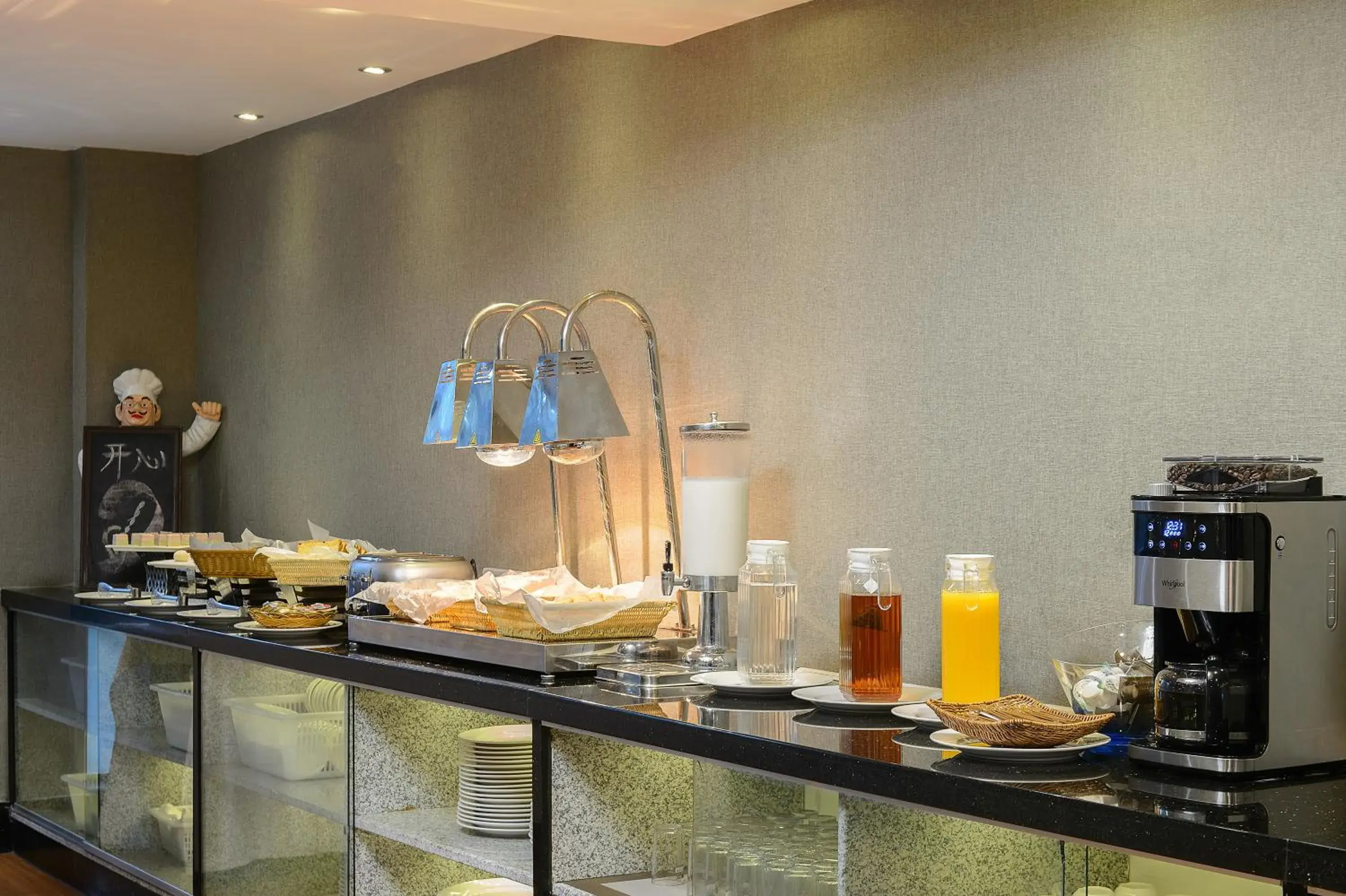 Restaurant/places to eat in Foshan Rezen Select Pasonda Hotel Restaurant/places to eat in Foshan Rezen Select Pasonda Hotel