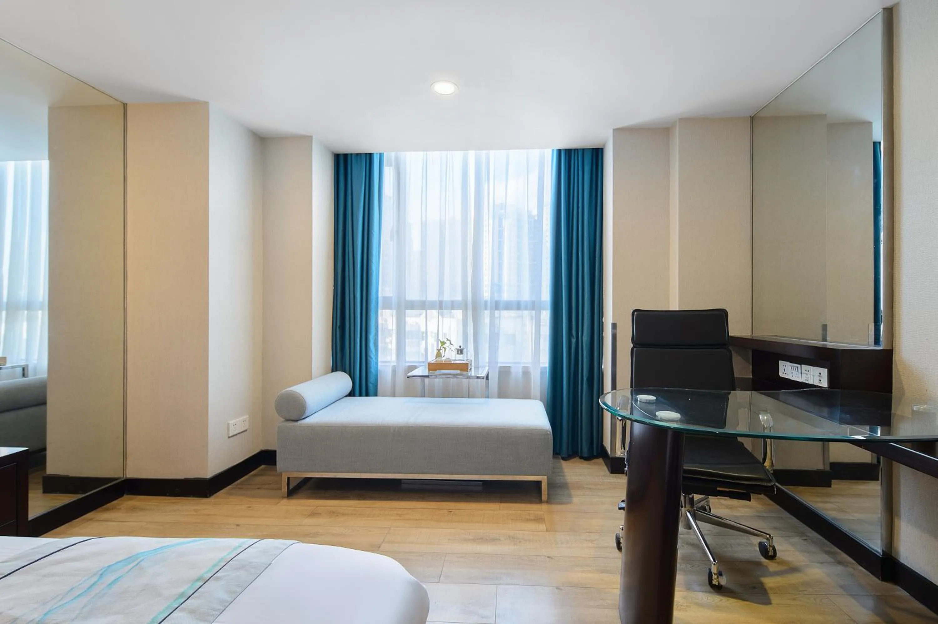Bed in Foshan Rezen Select Pasonda Hotel