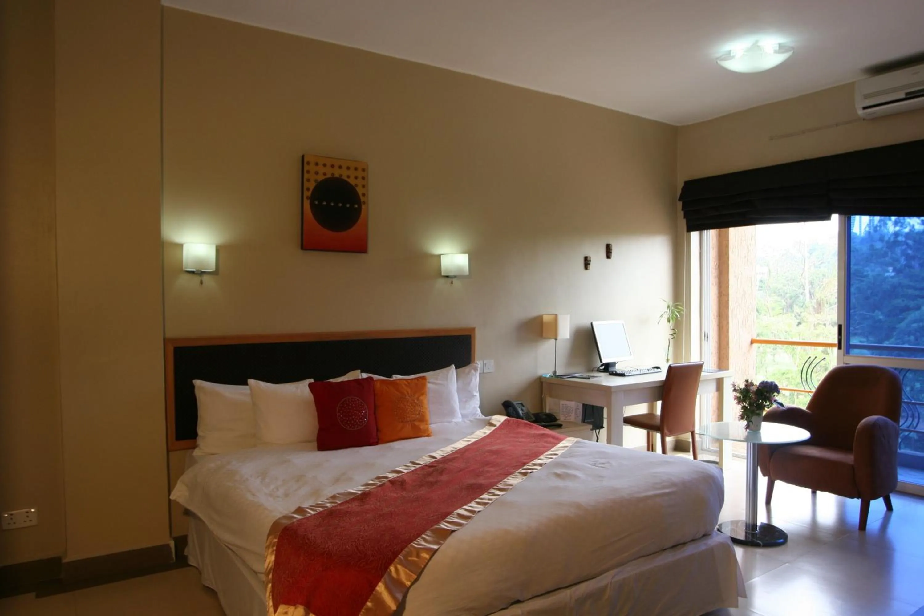 Photo of the whole room, Bed in Metropole Hotel Kampala