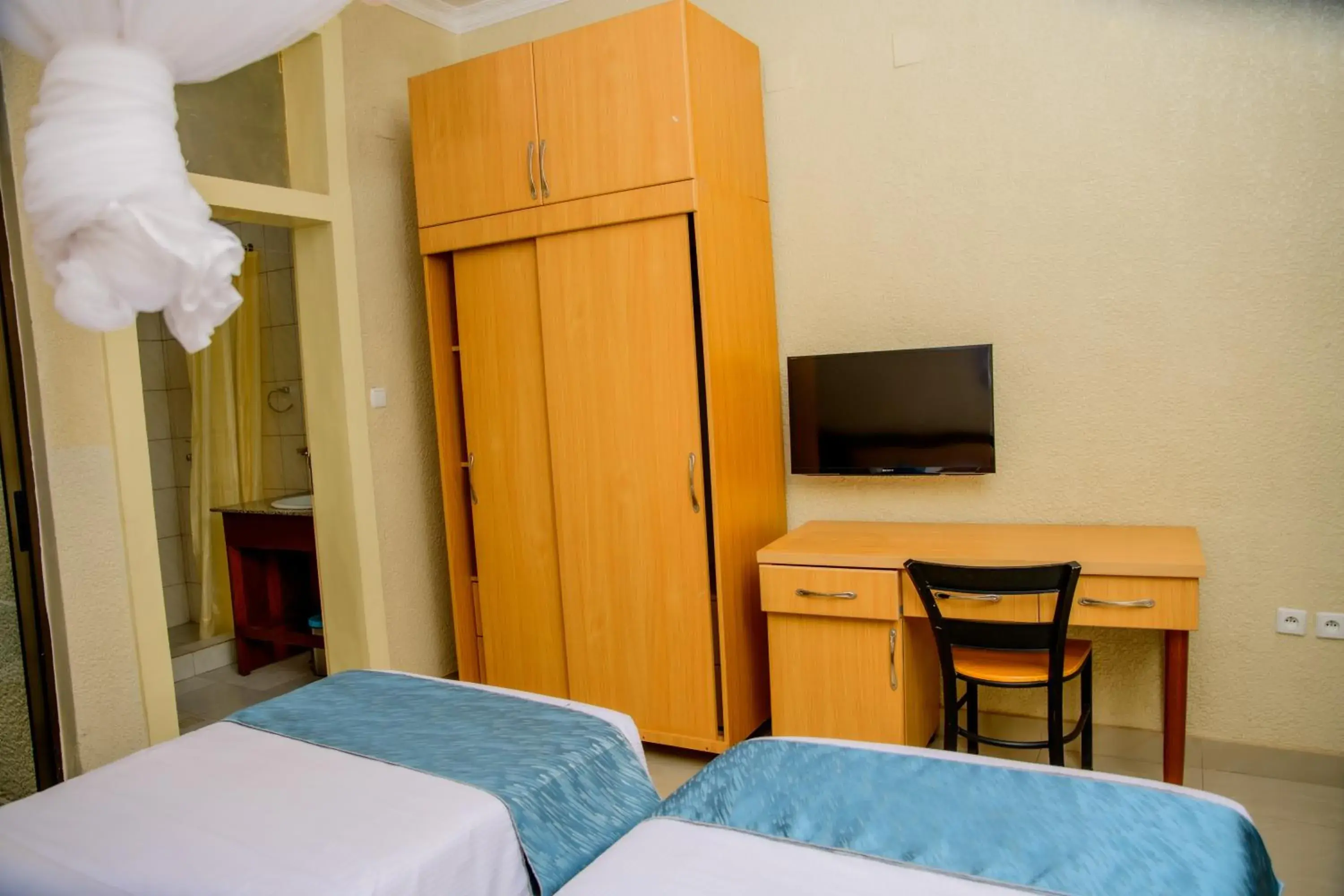 Deluxe Twin Room - single occupancy in Quality Inn Hotel Kigali Deluxe Twin Room - single occupancy in Quality Inn Hotel Kigali