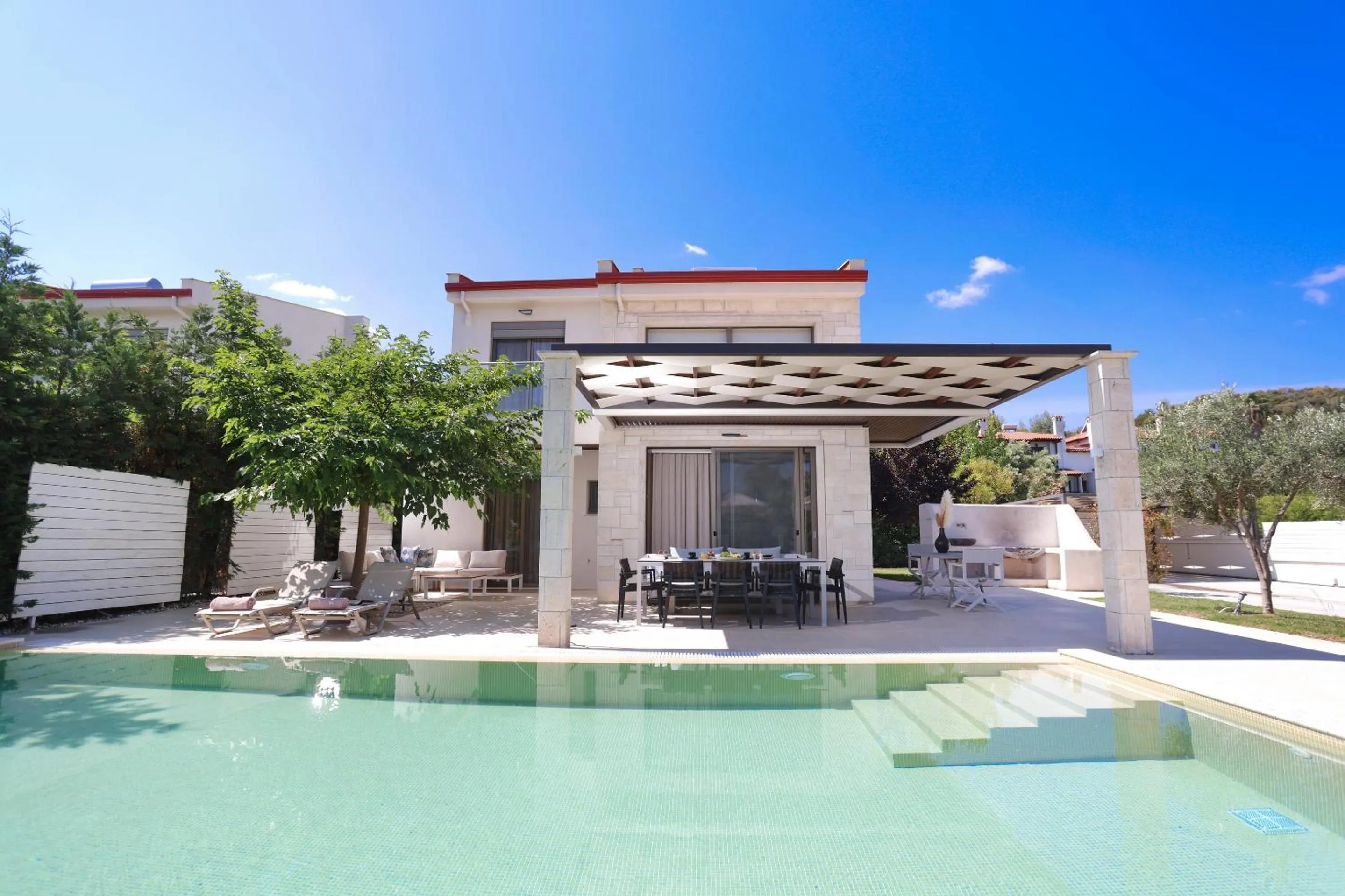 W Villas Halkidiki