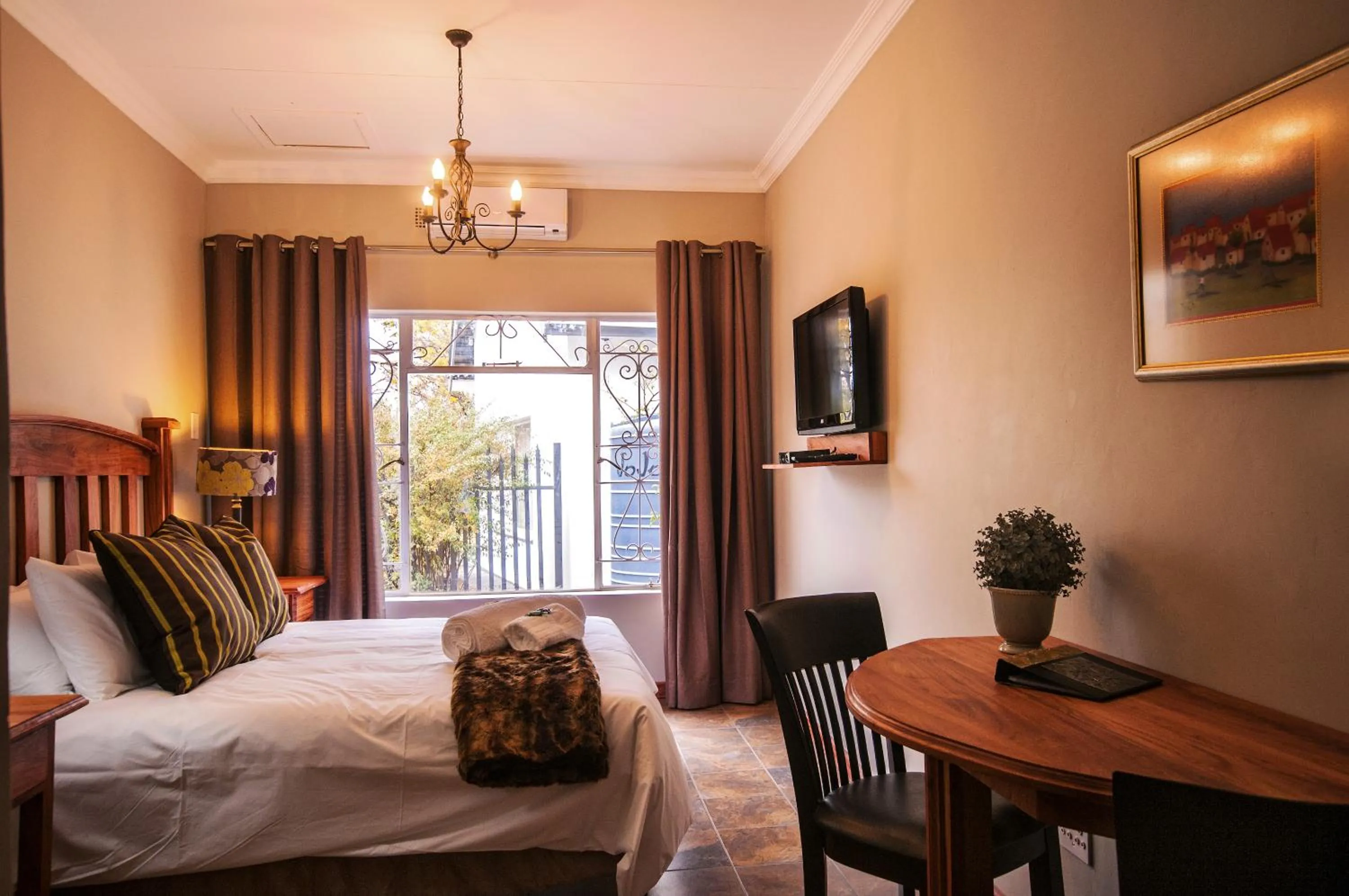 Photo of the whole room, Bed in Cornerstone Bed and Breakfast Kroonstad