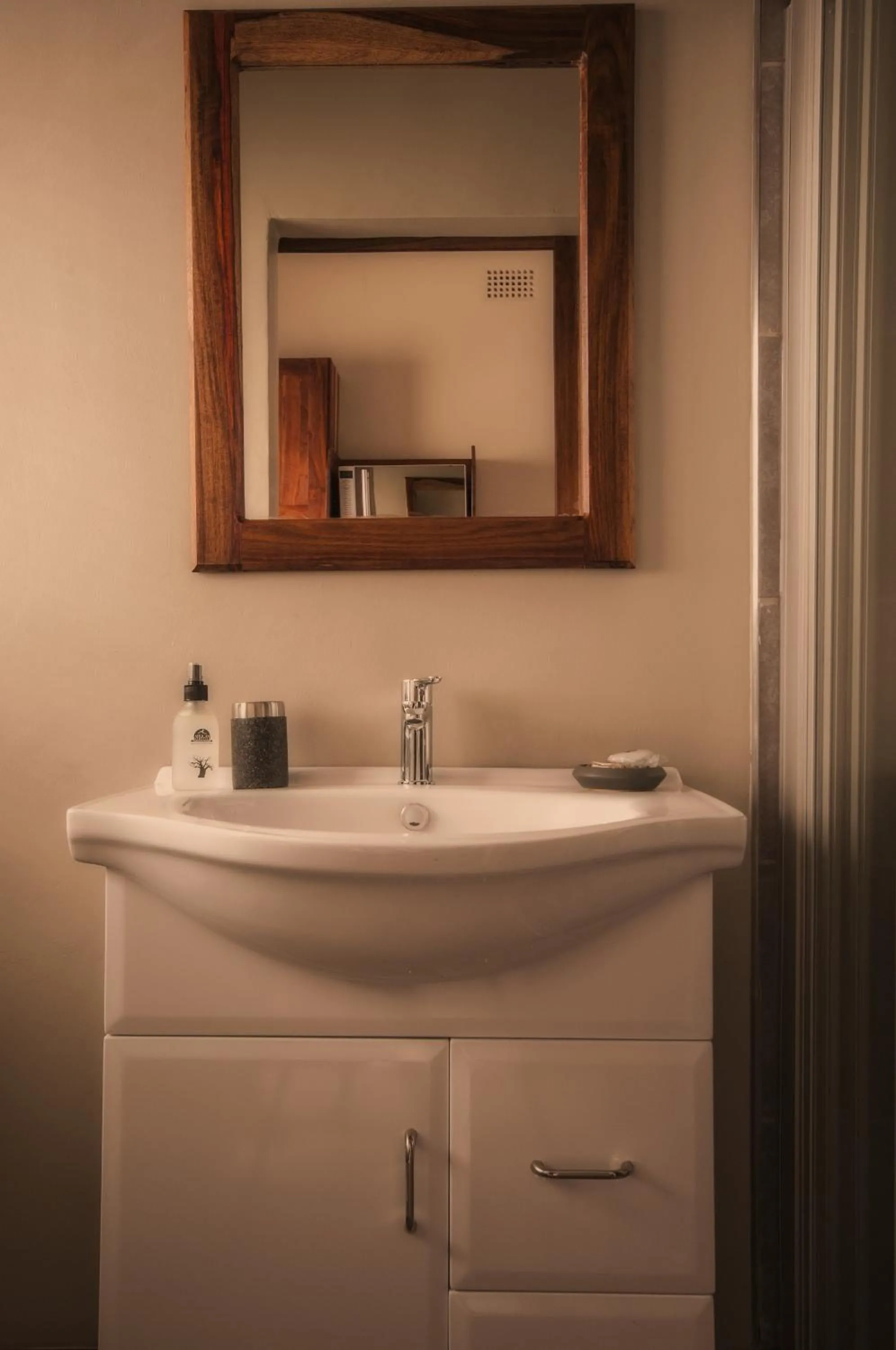 Bathroom in Cornerstone Bed and Breakfast Kroonstad