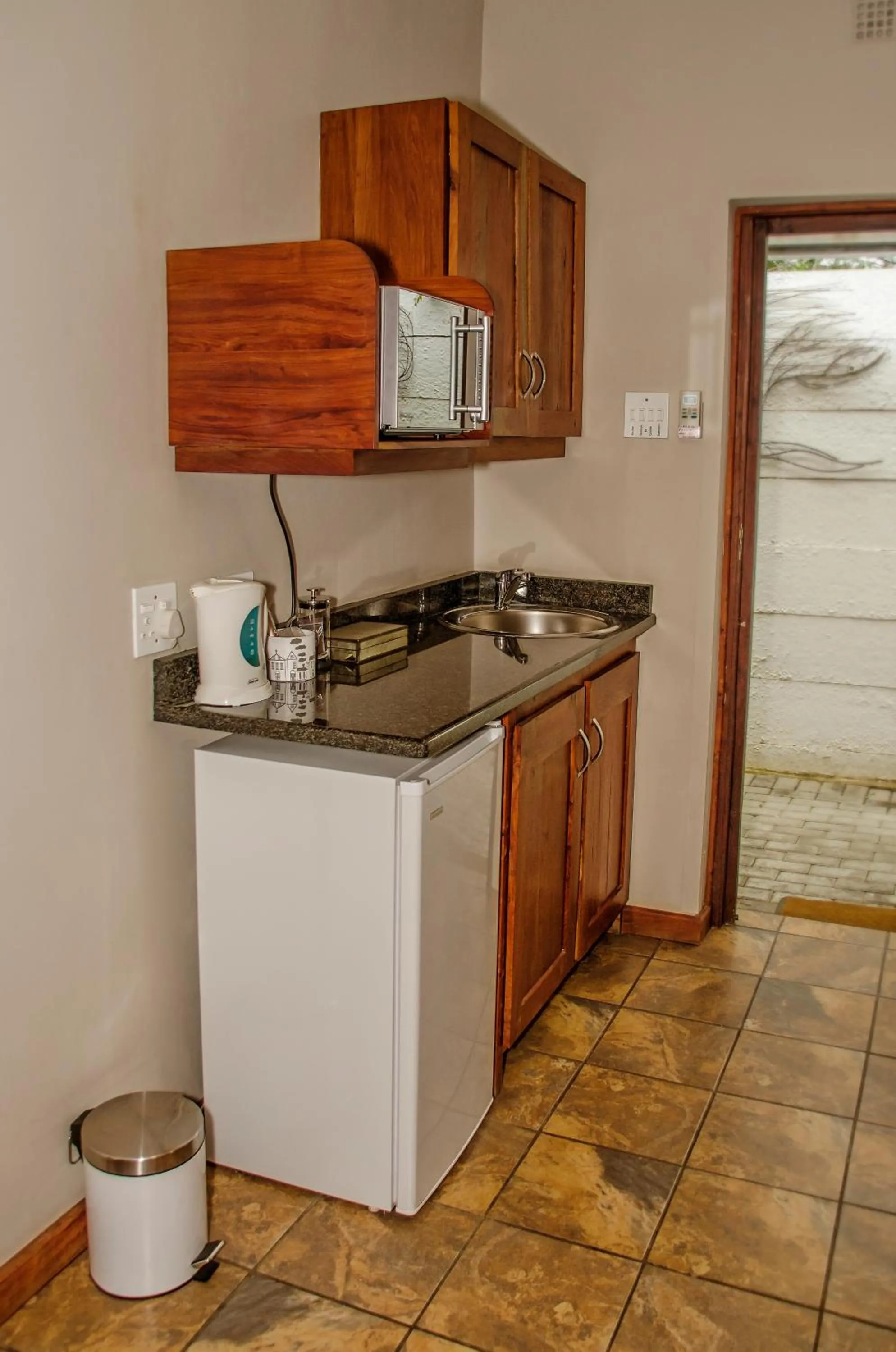 Kitchen or kitchenette in Cornerstone Bed and Breakfast Kroonstad