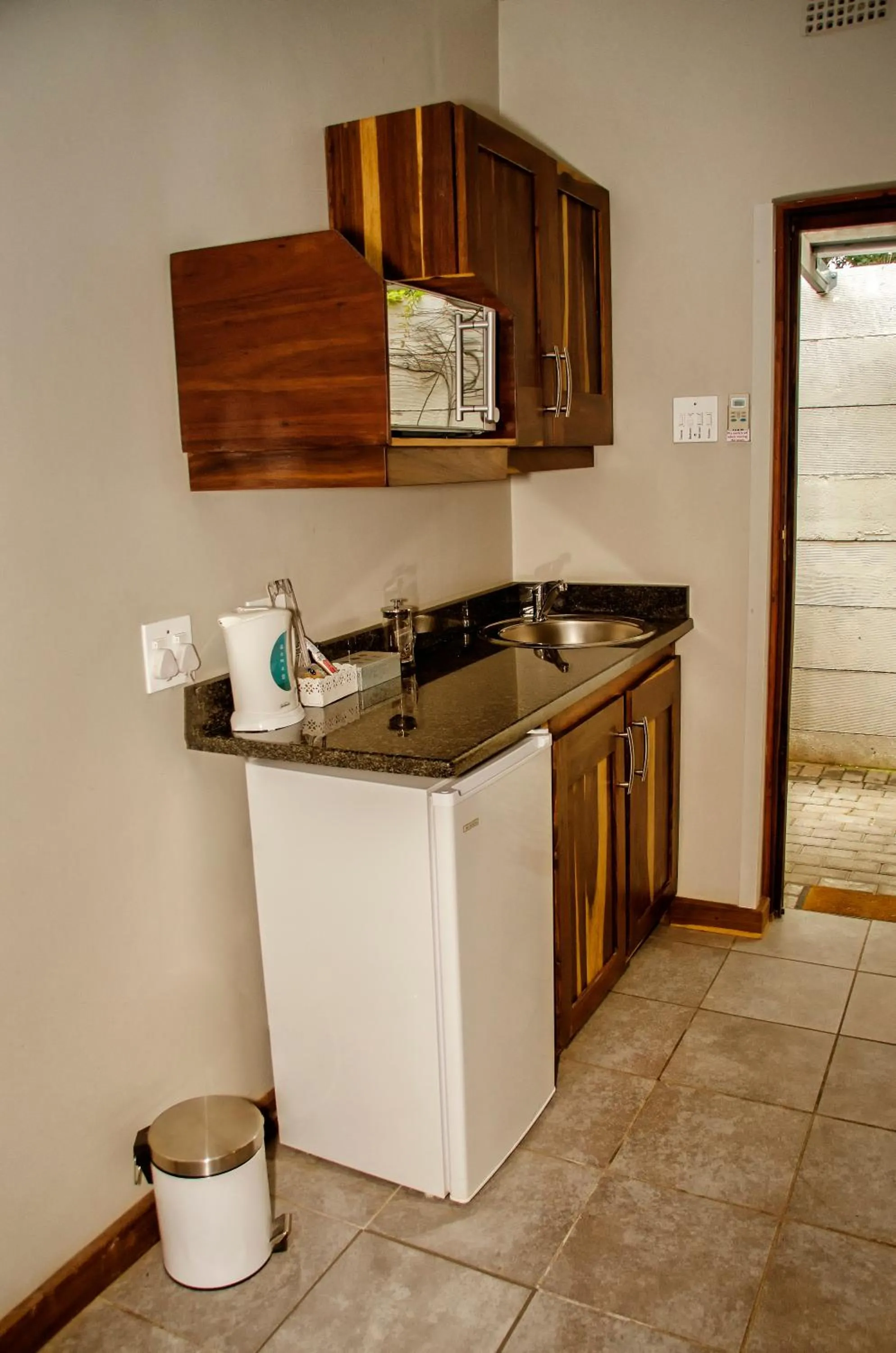 Kitchen or kitchenette in Cornerstone Bed and Breakfast Kroonstad