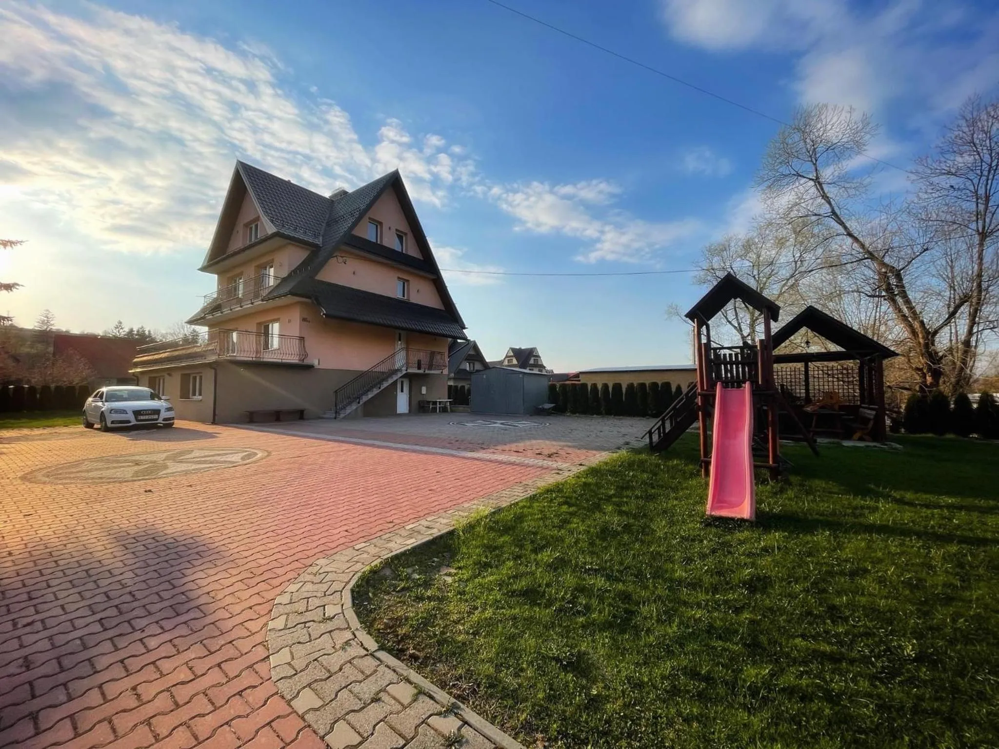 Property building in Pokoje Gościnne Letycja