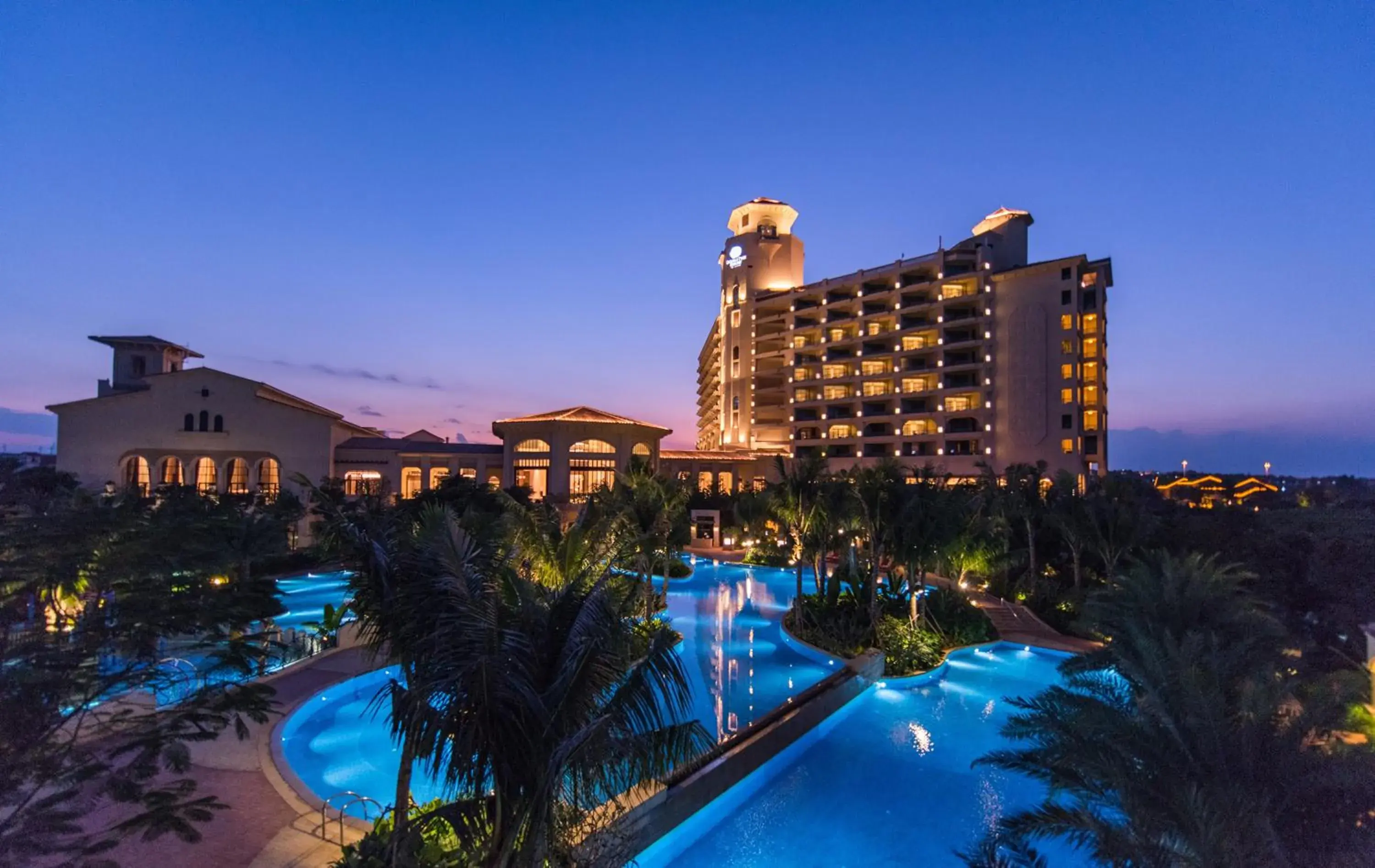 Property building in DoubleTree by Hilton Haikou Chengmai Property building in DoubleTree by Hilton Haikou Chengmai