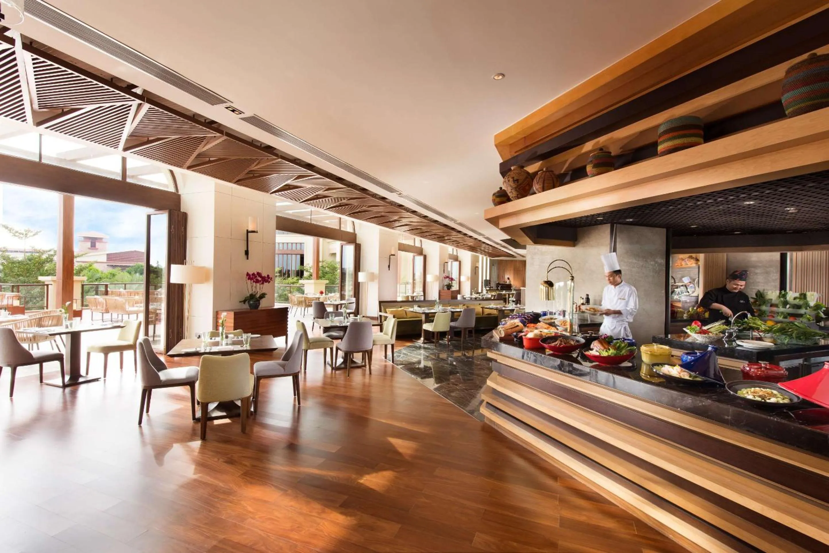 Restaurant/places to eat in DoubleTree by Hilton Haikou Chengmai