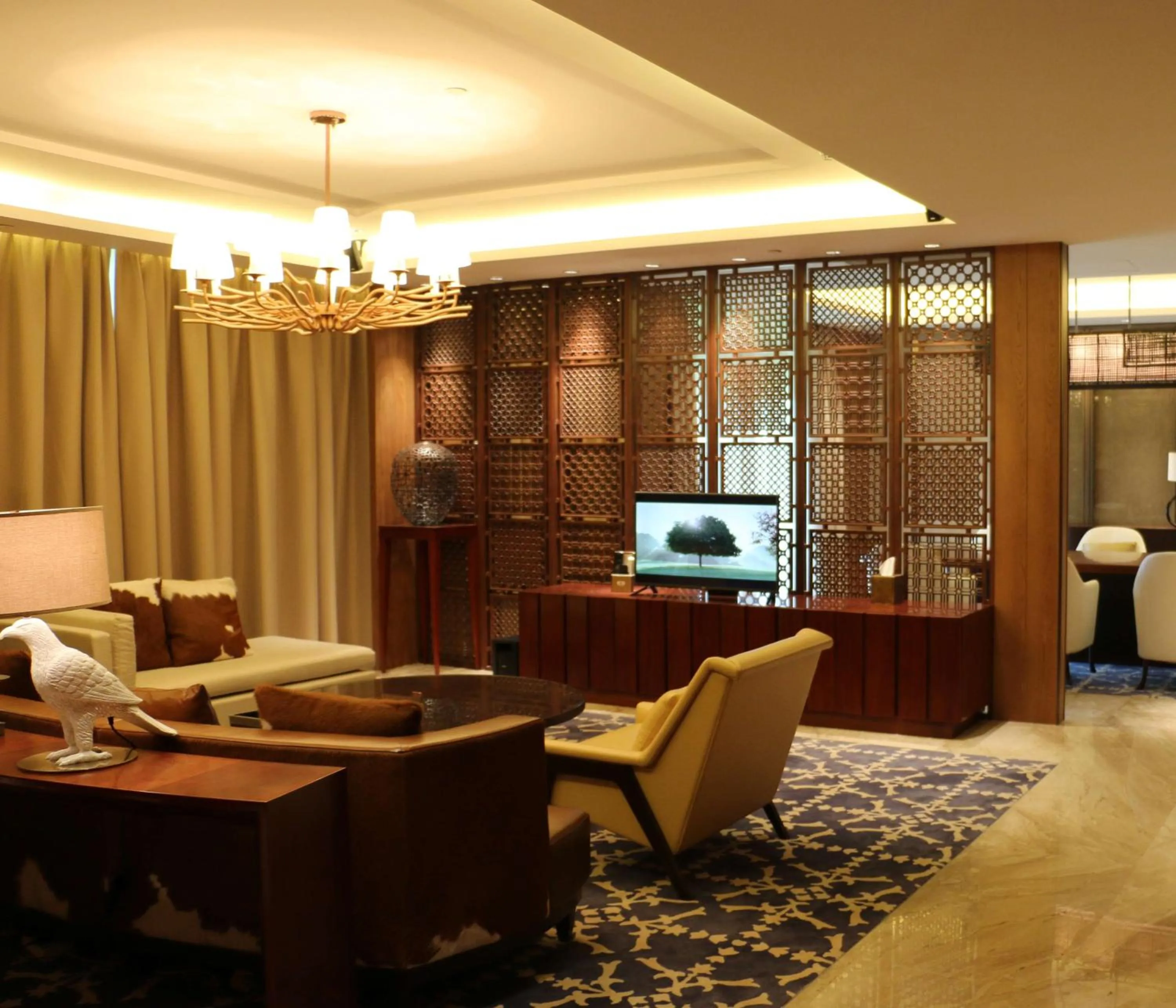 Bedroom in DoubleTree by Hilton Haikou Chengmai