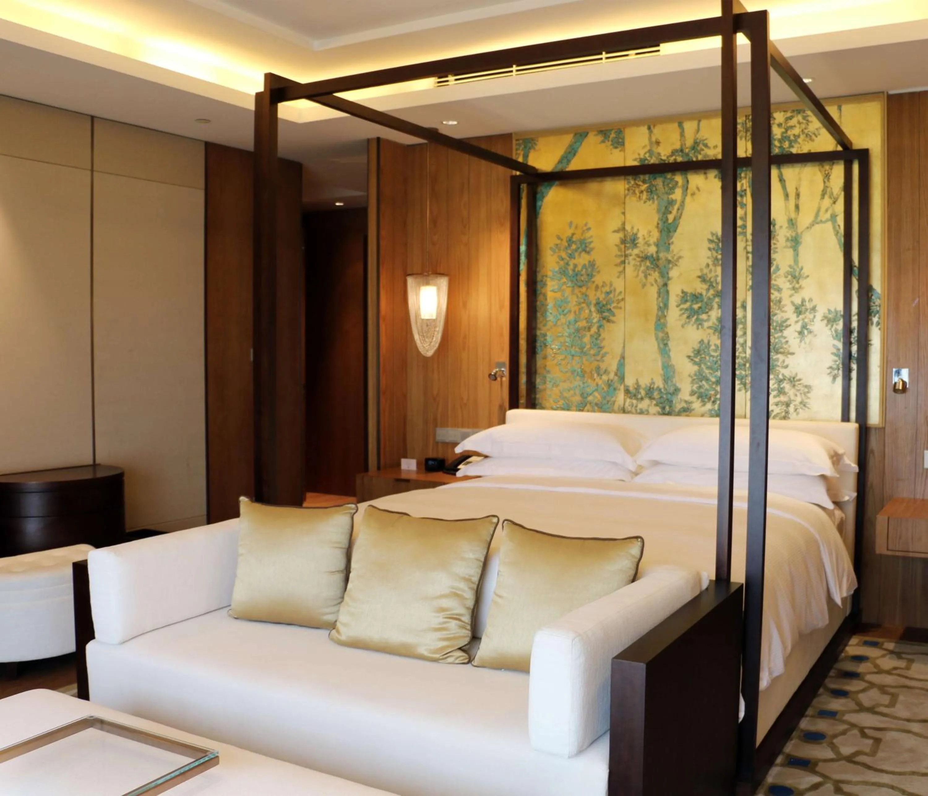 Bed in DoubleTree by Hilton Haikou Chengmai