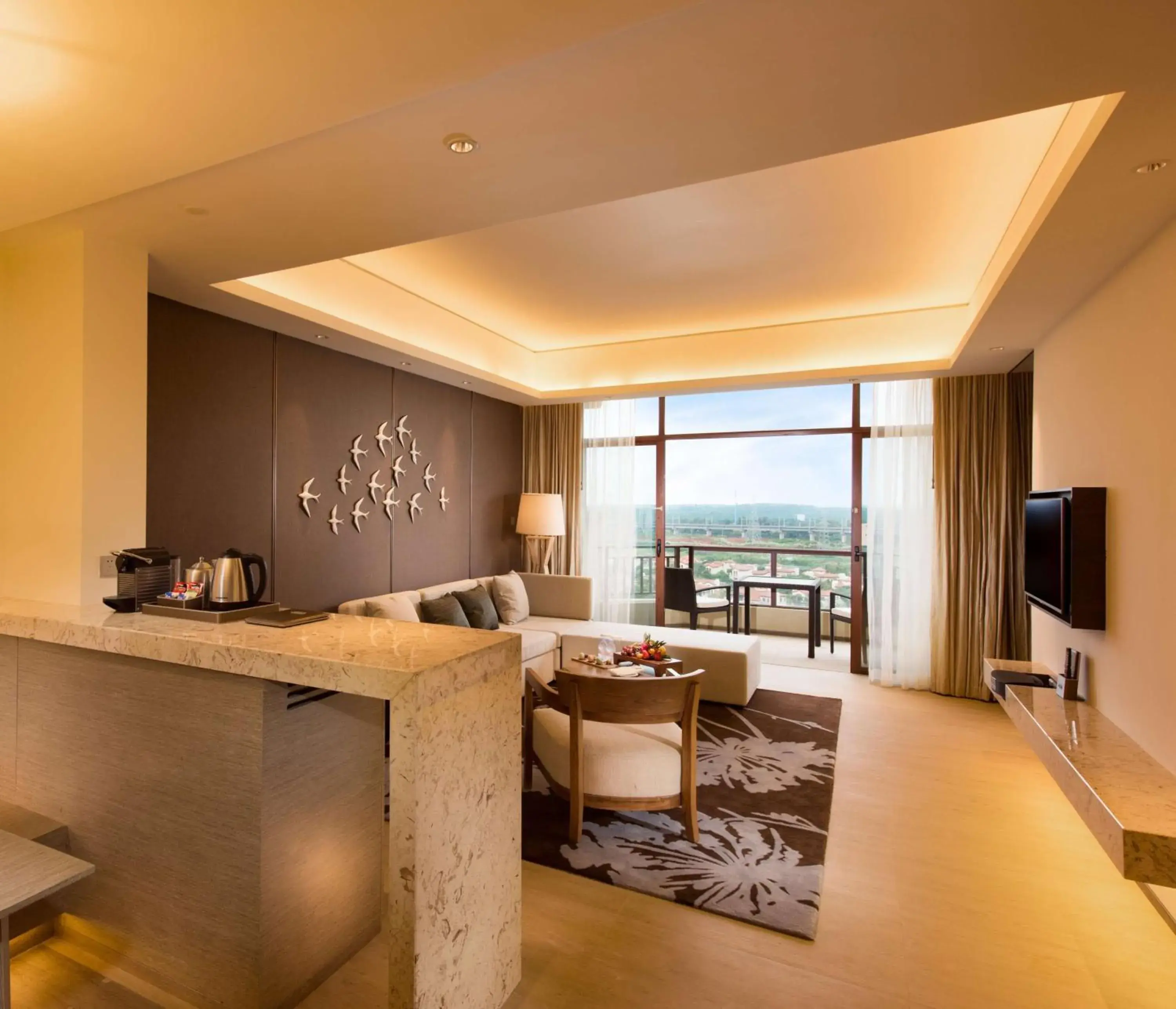 Deluxe King Suite with Lake View in DoubleTree by Hilton Haikou Chengmai Deluxe King Suite with Lake View in DoubleTree by Hilton Haikou Chengmai