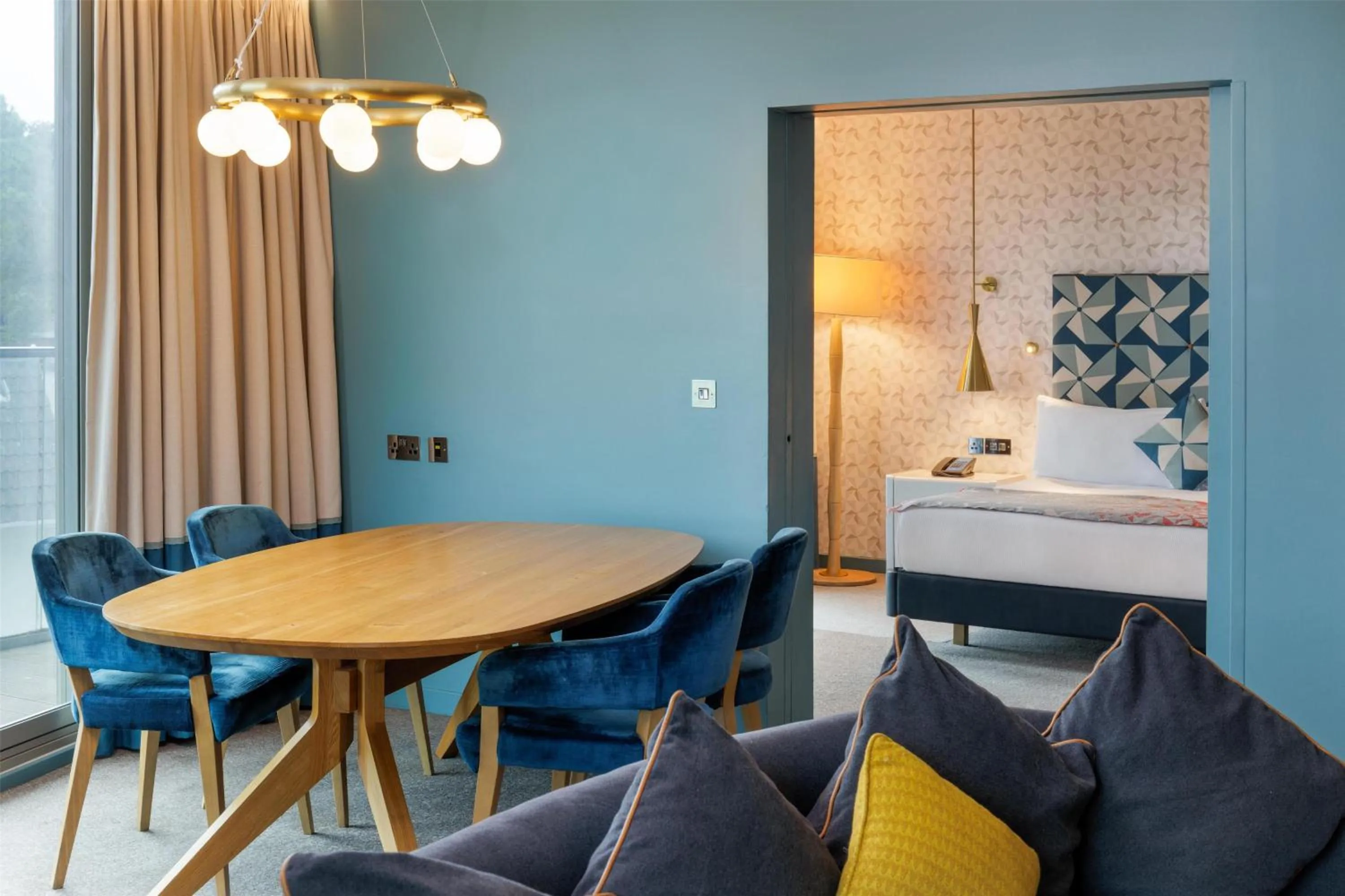 Living room in Hilton Bournemouth